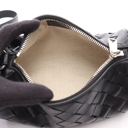 イントレチャート バレル ショルダーバッグ レザー ブラック ボッテガヴェネタ バッグ BOTTEGA VENETA