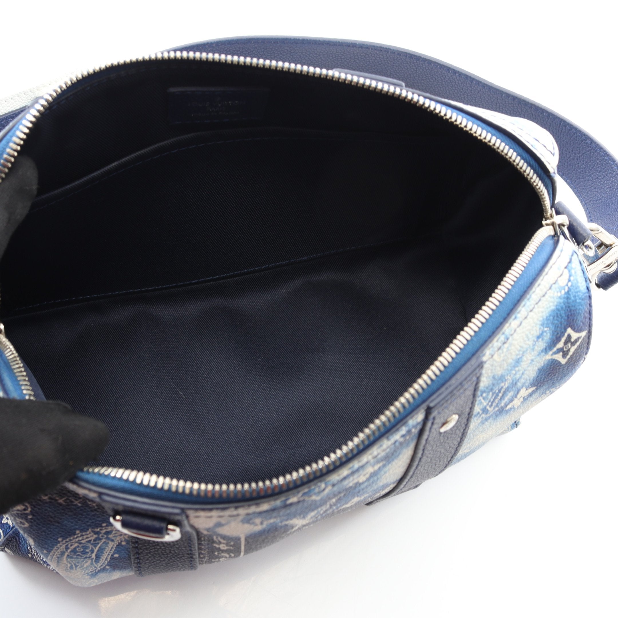 シティ キーポル モノグラムバンダナ ショルダーバッグ レザー ブルー