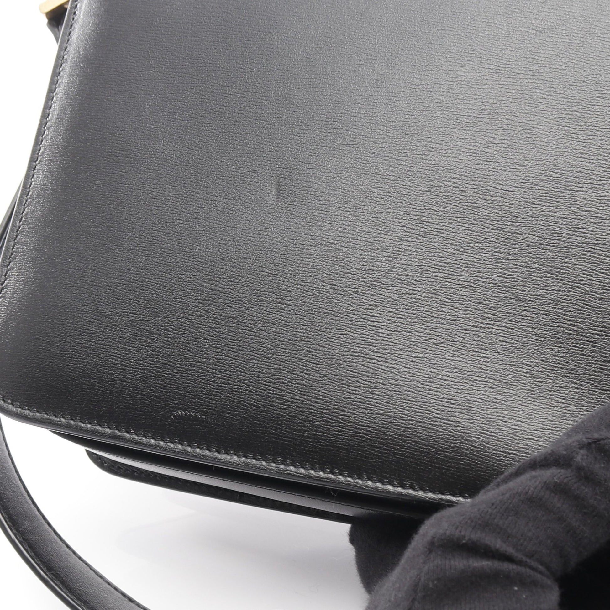 LE61 サッチェル ショルダーバッグ レザー ブラック サンローランパリ バッグ SAINT LAURENT PARIS