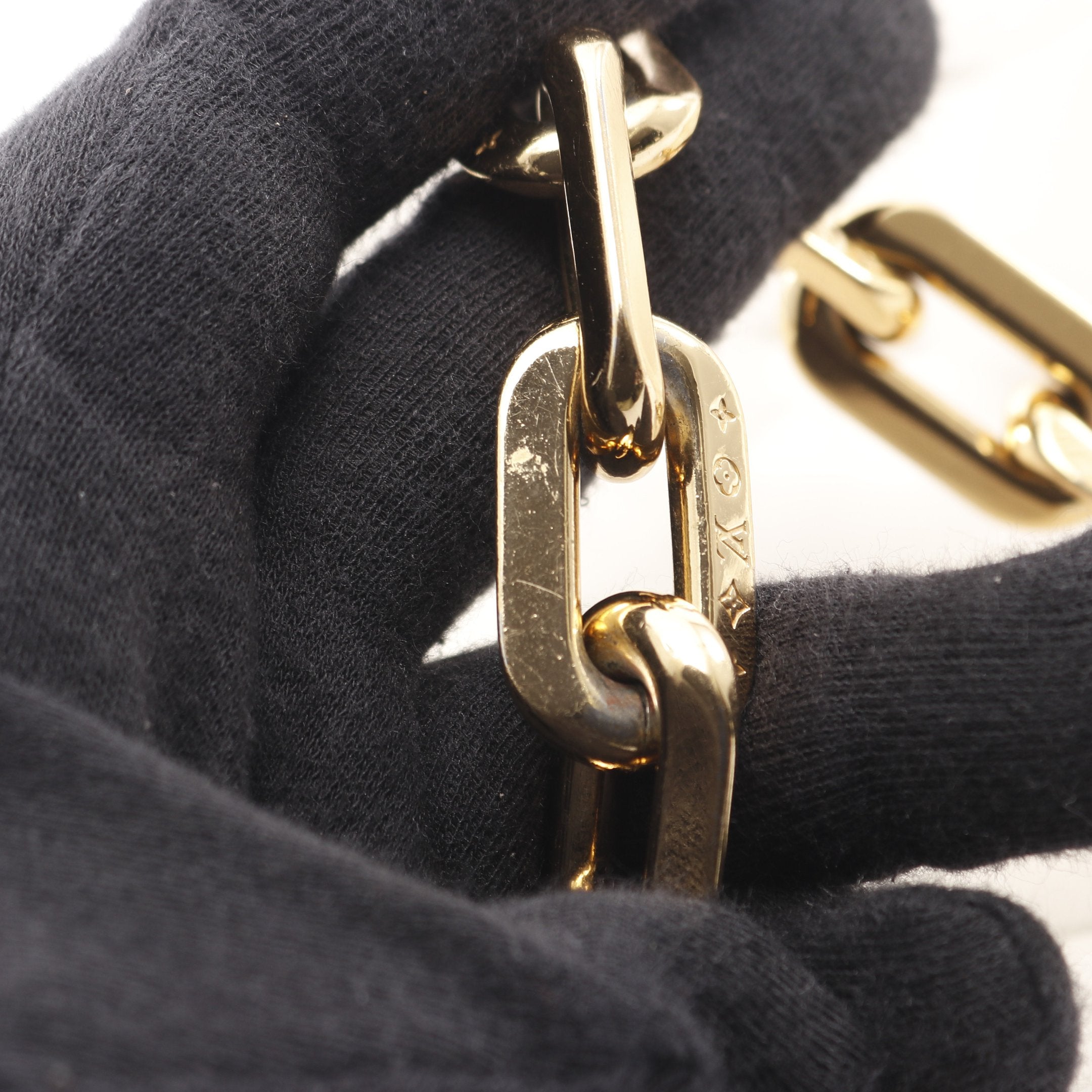 クッサンPM モノグラム チェーンショルダーバッグ レザー オフホワイト