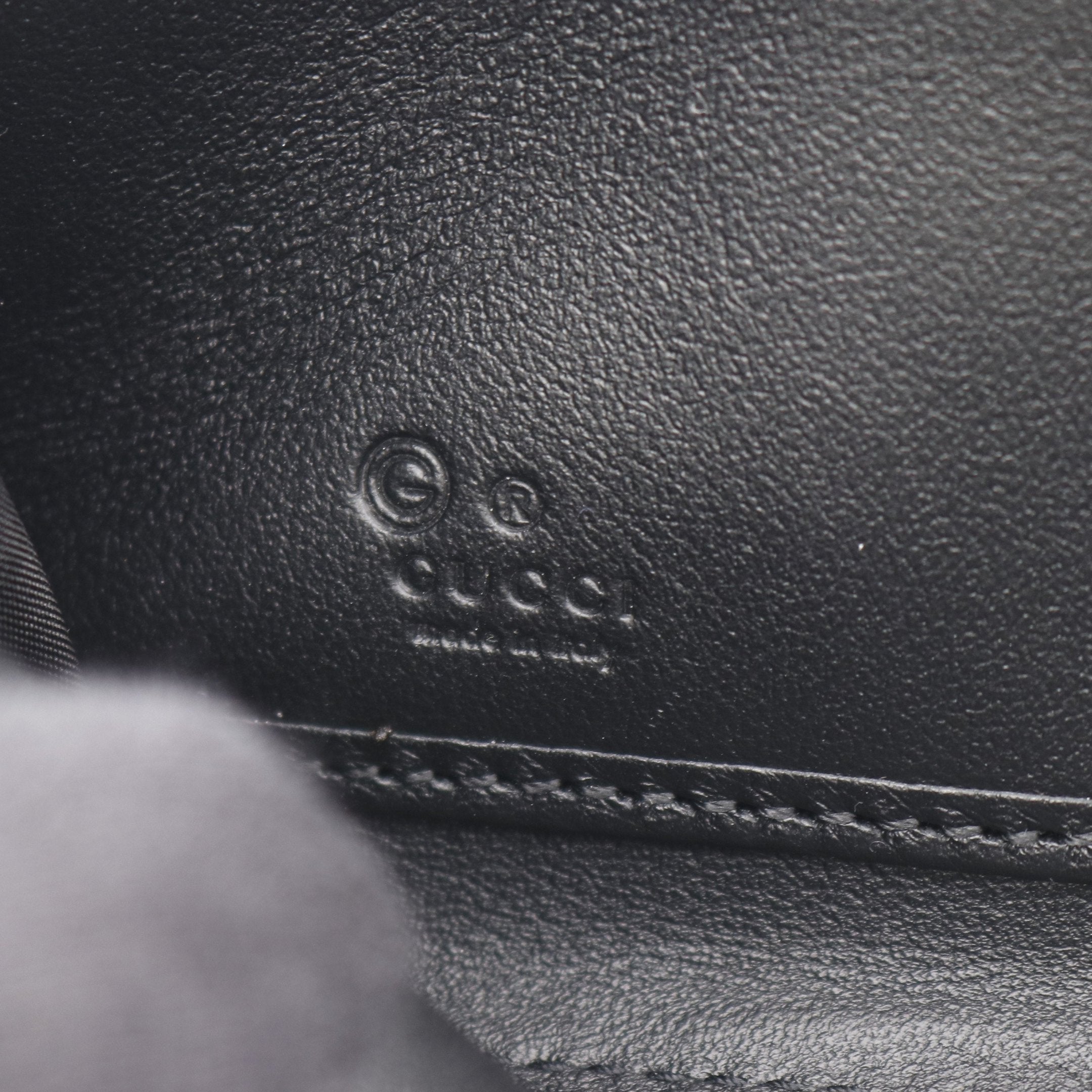 マイクログッチシマ ラウンドファスナー長財布 レザー ブラック グッチ