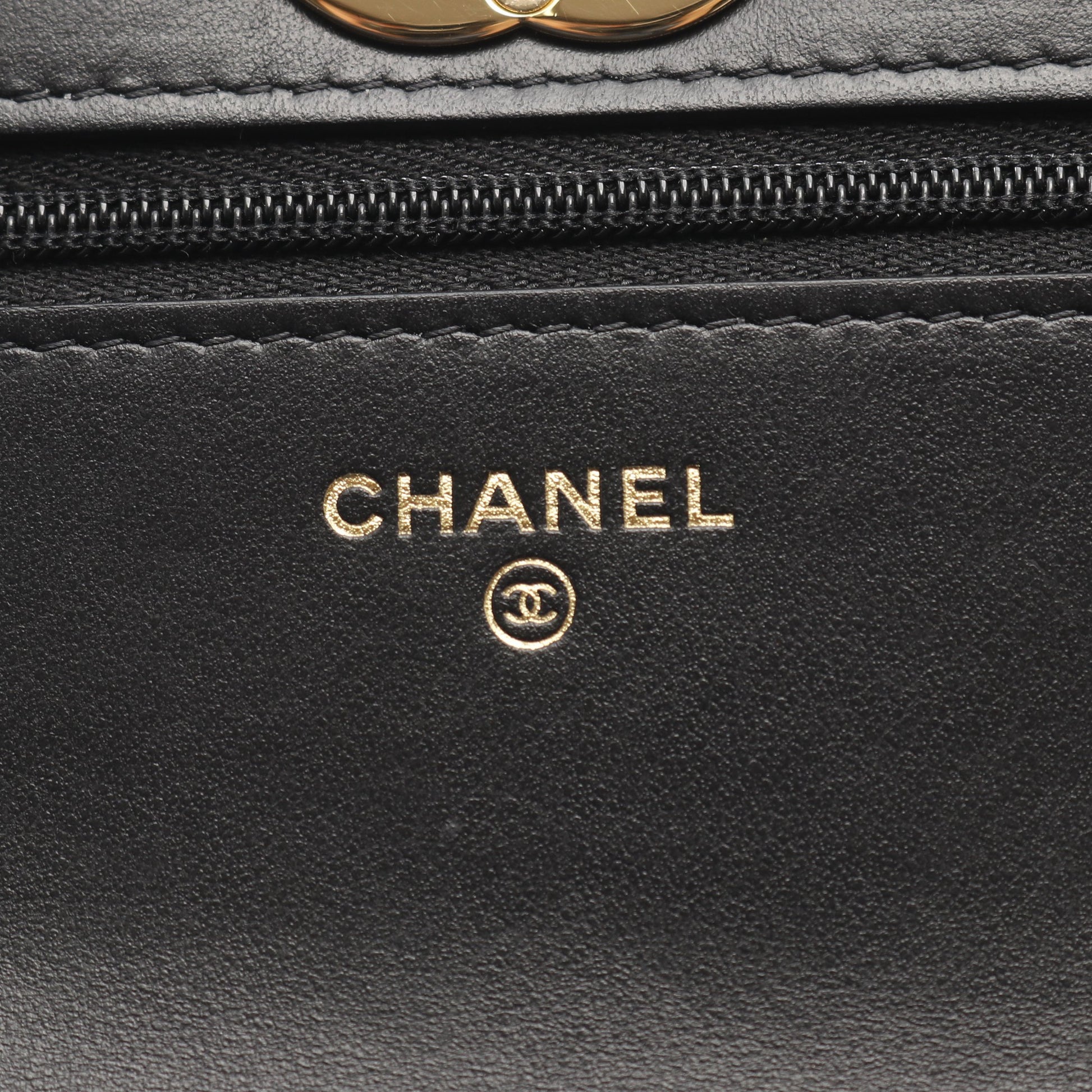 マトラッセ チェーンウォレット レザー ブラック ゴールド金具 シャネル バッグ CHANEL