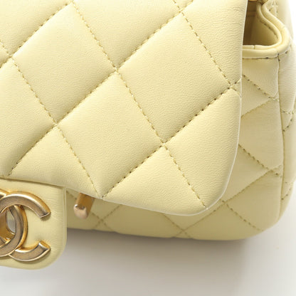 ミニマトラッセ チェーンショルダーバッグ ラムスキン ライトイエロー ゴールド金具 シャネル バッグ CHANEL