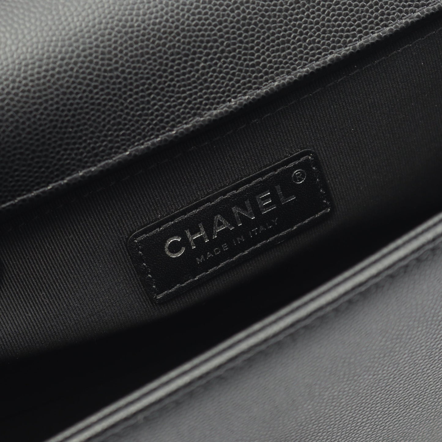 ボーイシャネル チェーンショルダーバッグ キャビアスキン ブラック アンティークシルバー金具 シャネル バッグ CHANEL