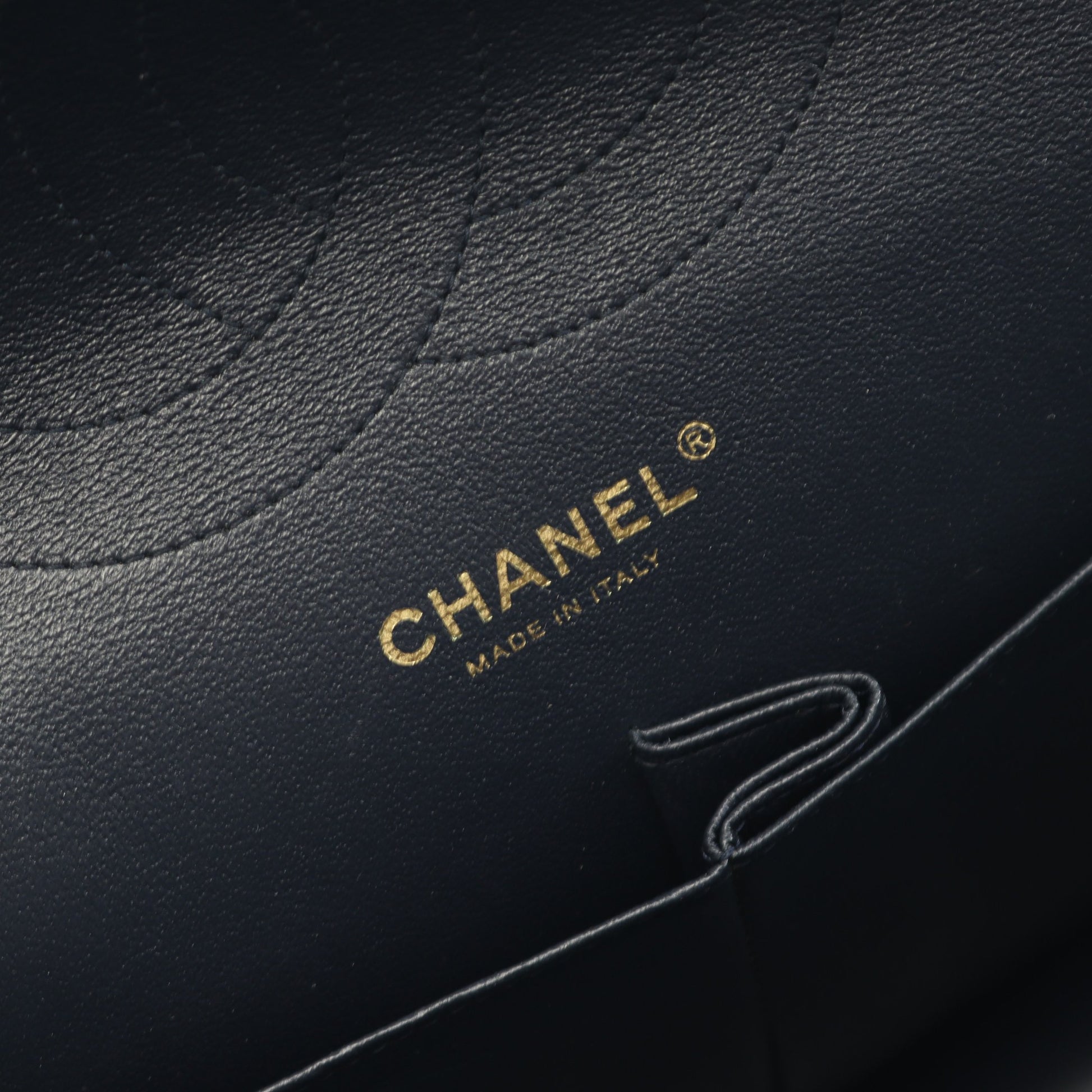 マトラッセ Wフラップ Wチェーンショルダーバッグ ラムスキン ダークネイビー ゴールド金具 シャネル バッグ CHANEL