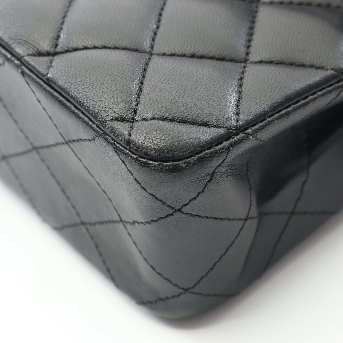 マトラッセ Wフラップ Wチェーンショルダーバッグ ラムスキン ブラック ゴールド金具 シャネル バッグ CHANEL