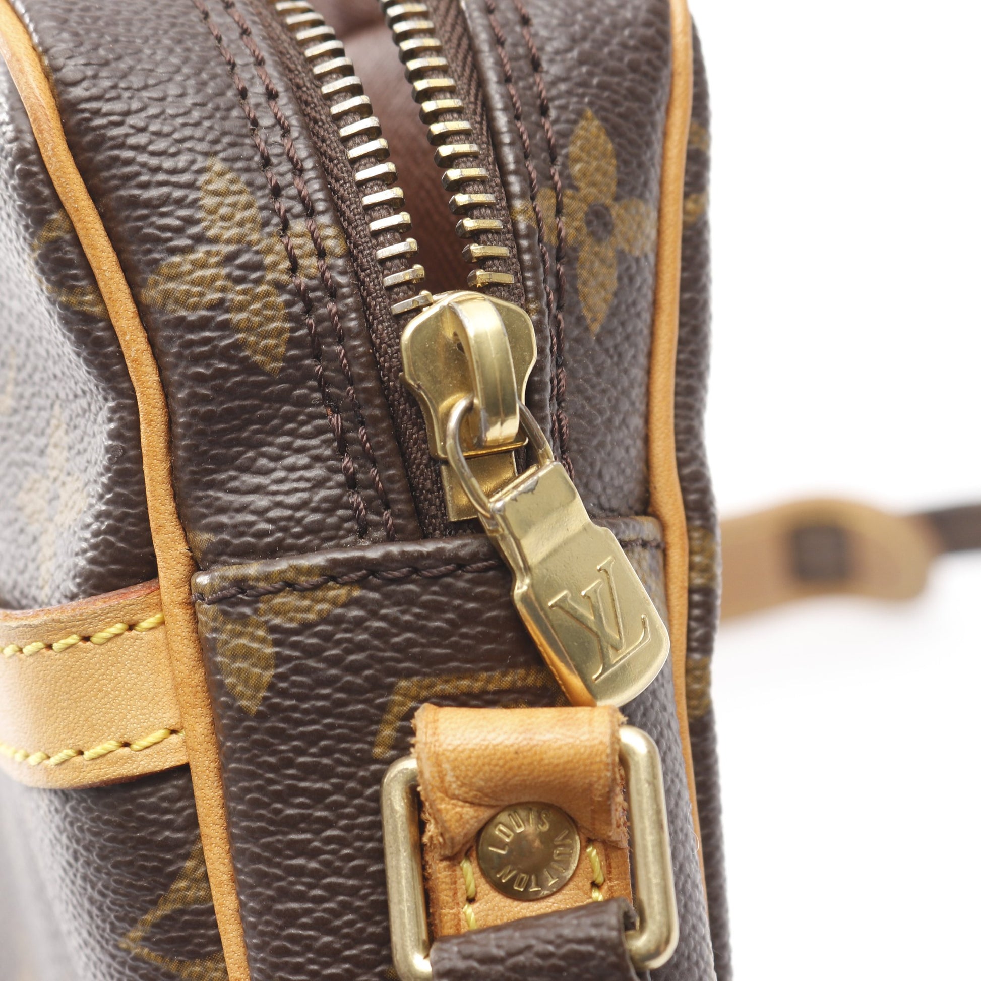 ダヌーブ モノグラム ショルダーバッグ PVC レザー ブラウン ルイヴィトン バッグ LOUIS VUITTON