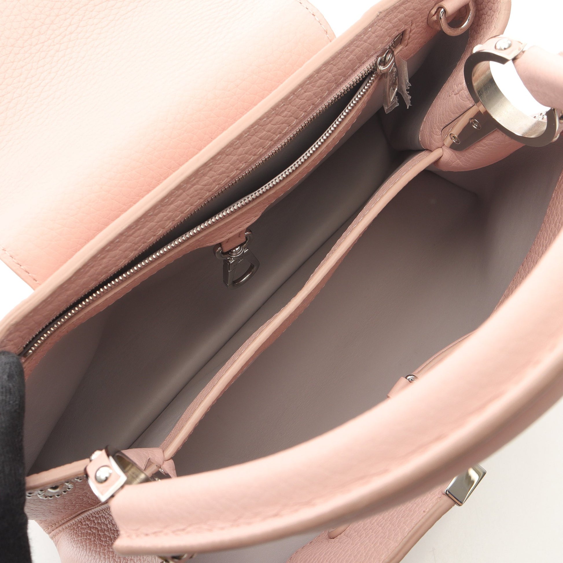 カプシーヌPM ノワール ハンドバッグ トリヨンレザー ライトピンク ホワイト 2WAY スタッズ ルイヴィトン バッグ LOUIS VUITTON