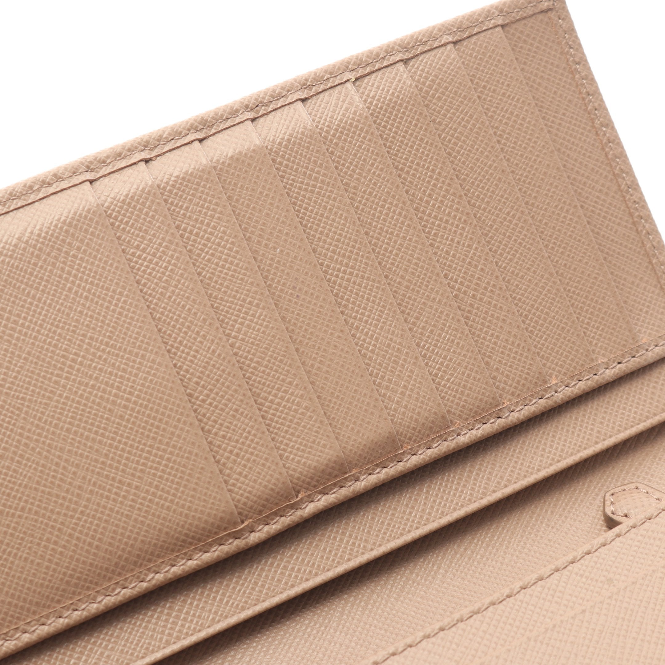 二つ折り長財布 サフィアーノレザー ピンクベージュ プラダ – RECLO