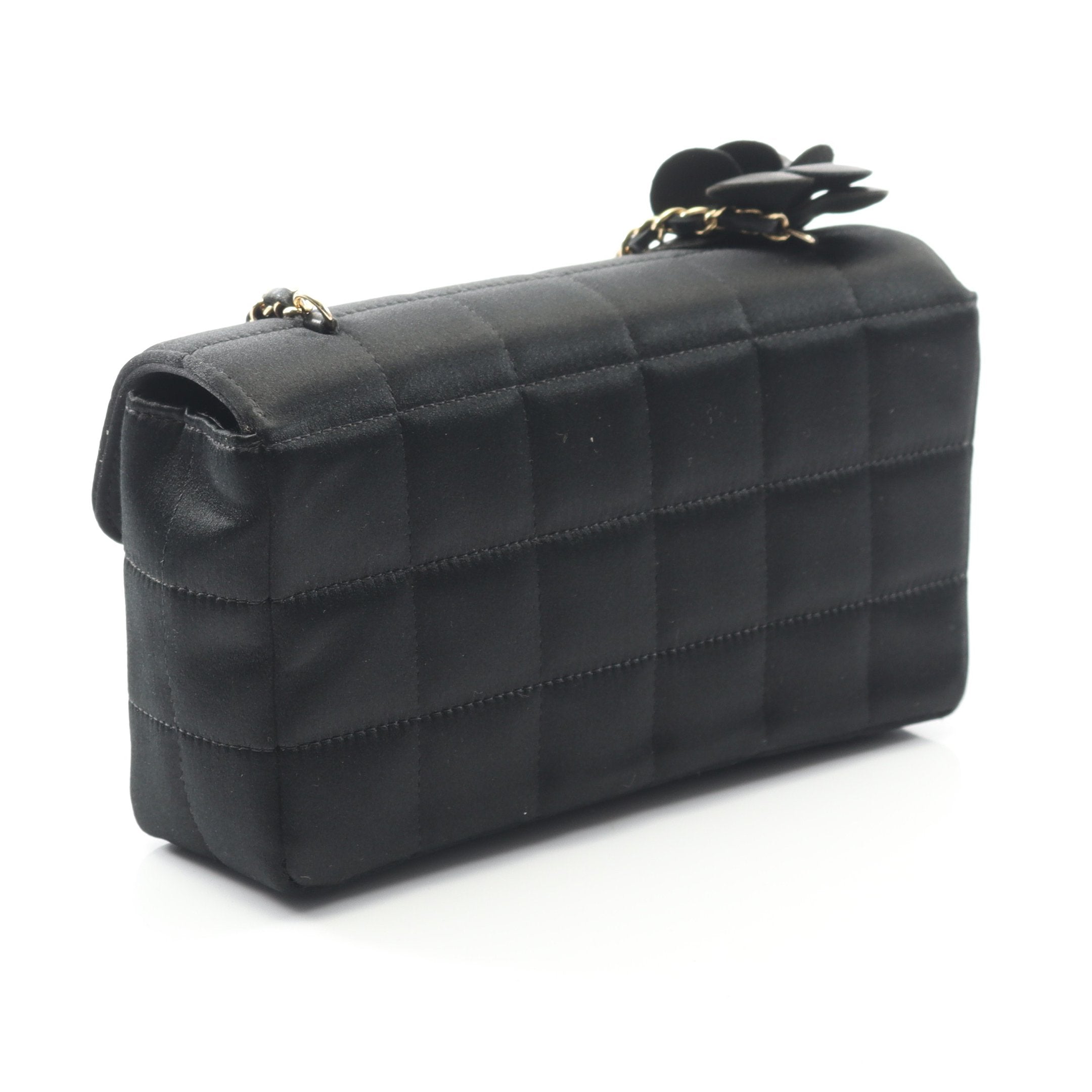 CHANEL ブラック チョコバーショルダーバッグ サテン チョコバー カメリア チェーンショルダーバッグ サテン ブラック