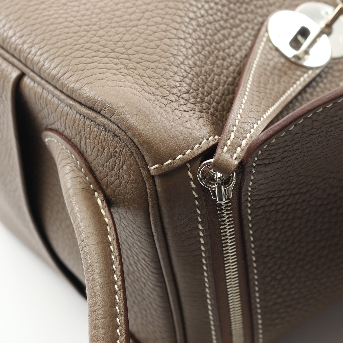 リンディ26 エトゥープ ショルダーバッグ トリヨンクレマンス グレーブラウン シルバー金具 X刻印 エルメス バッグ HERMES