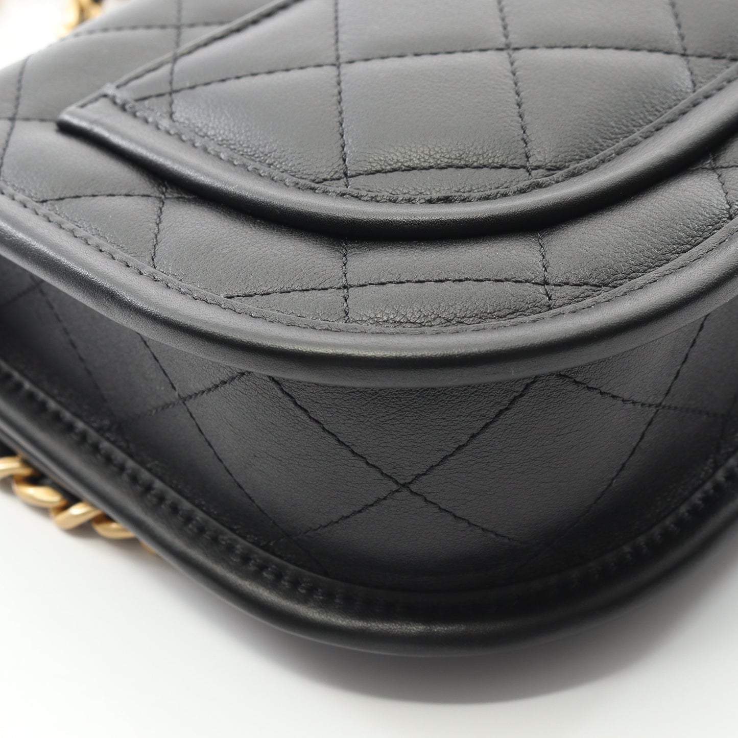 マトラッセ チェーンショルダーバッグ レザー ブラック ゴールド金具 2WAY シャネル バッグ CHANEL