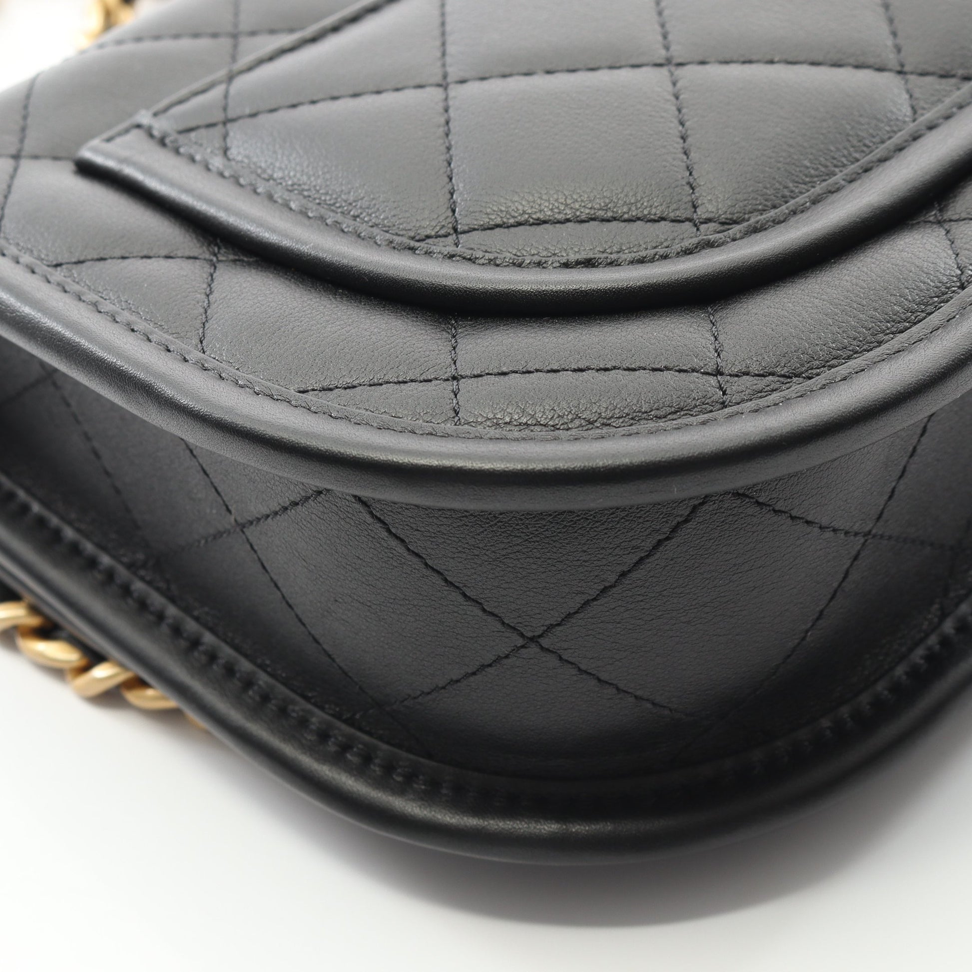 マトラッセ チェーンショルダーバッグ レザー ブラック ゴールド金具 2WAY シャネル バッグ CHANEL
