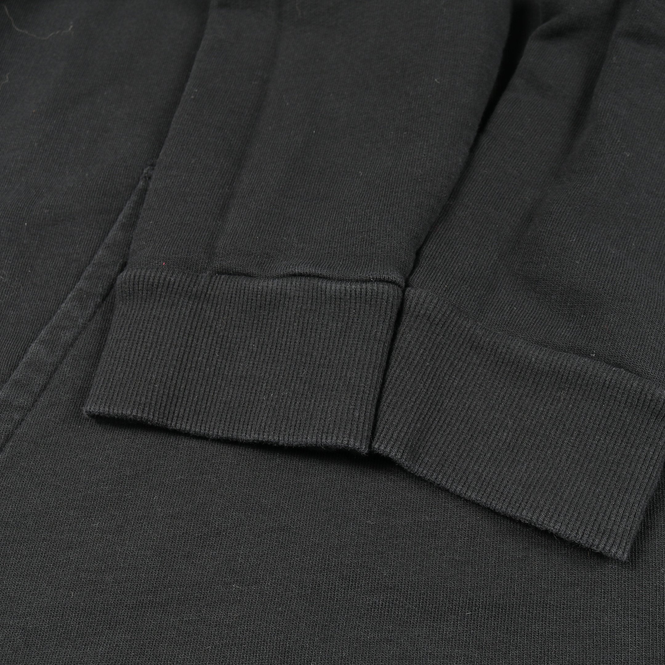 シグニチャー クロップパーカー プルオーバーパーカー ロゴ プリント