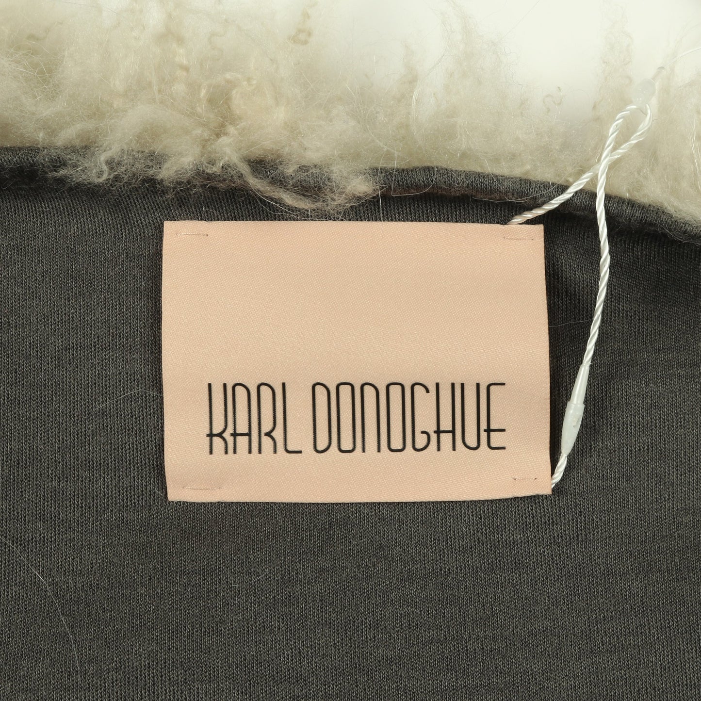 ファー ベスト ムートン カーキベージュ カールドノヒュー アウター KARL DONOGHUE