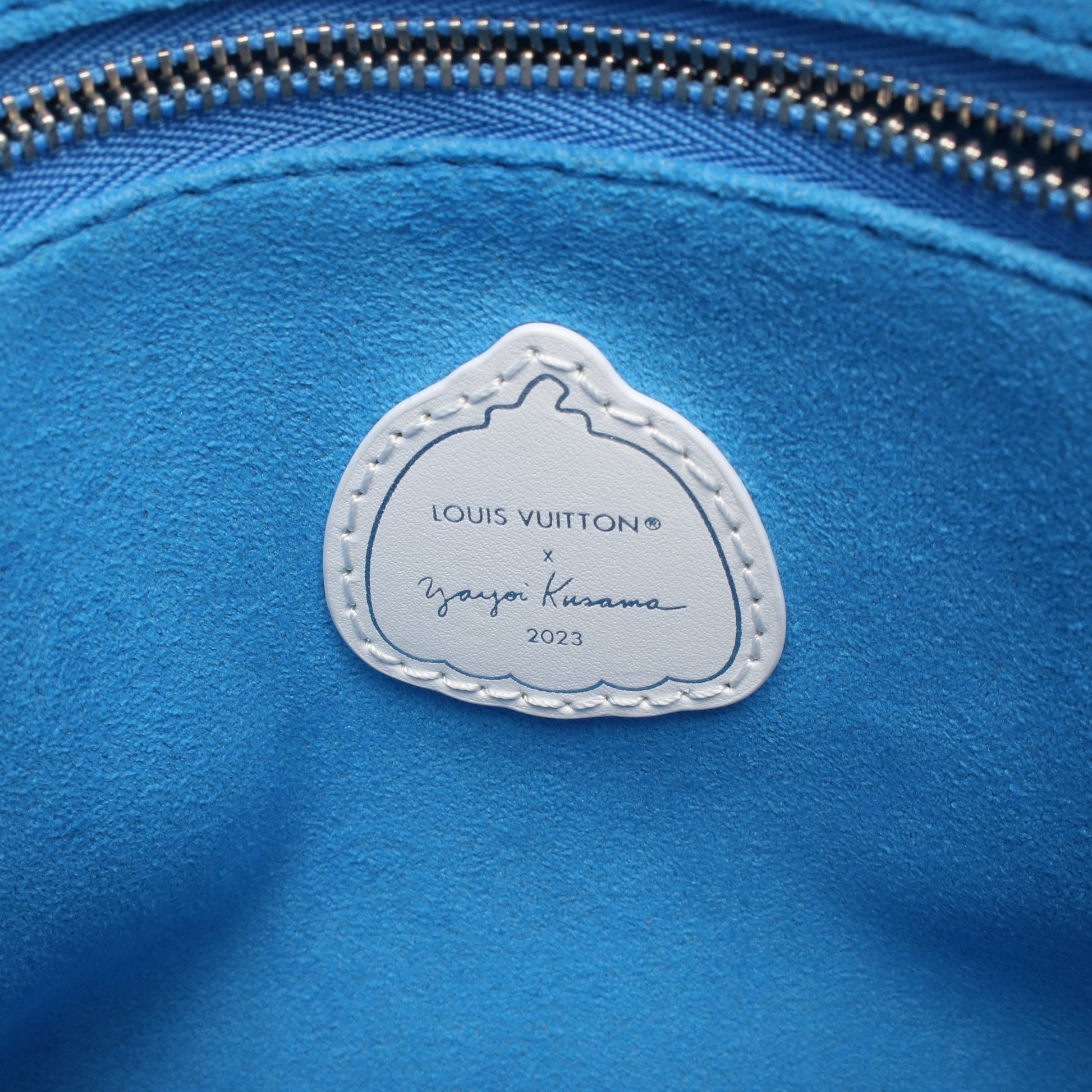 LOUIS VUITTON × yayoi kusama オンザゴーPM ハンドバッグ レザー ブルー ホワイト 2WAY ルイヴィトン バッグ LOUIS VUITTON