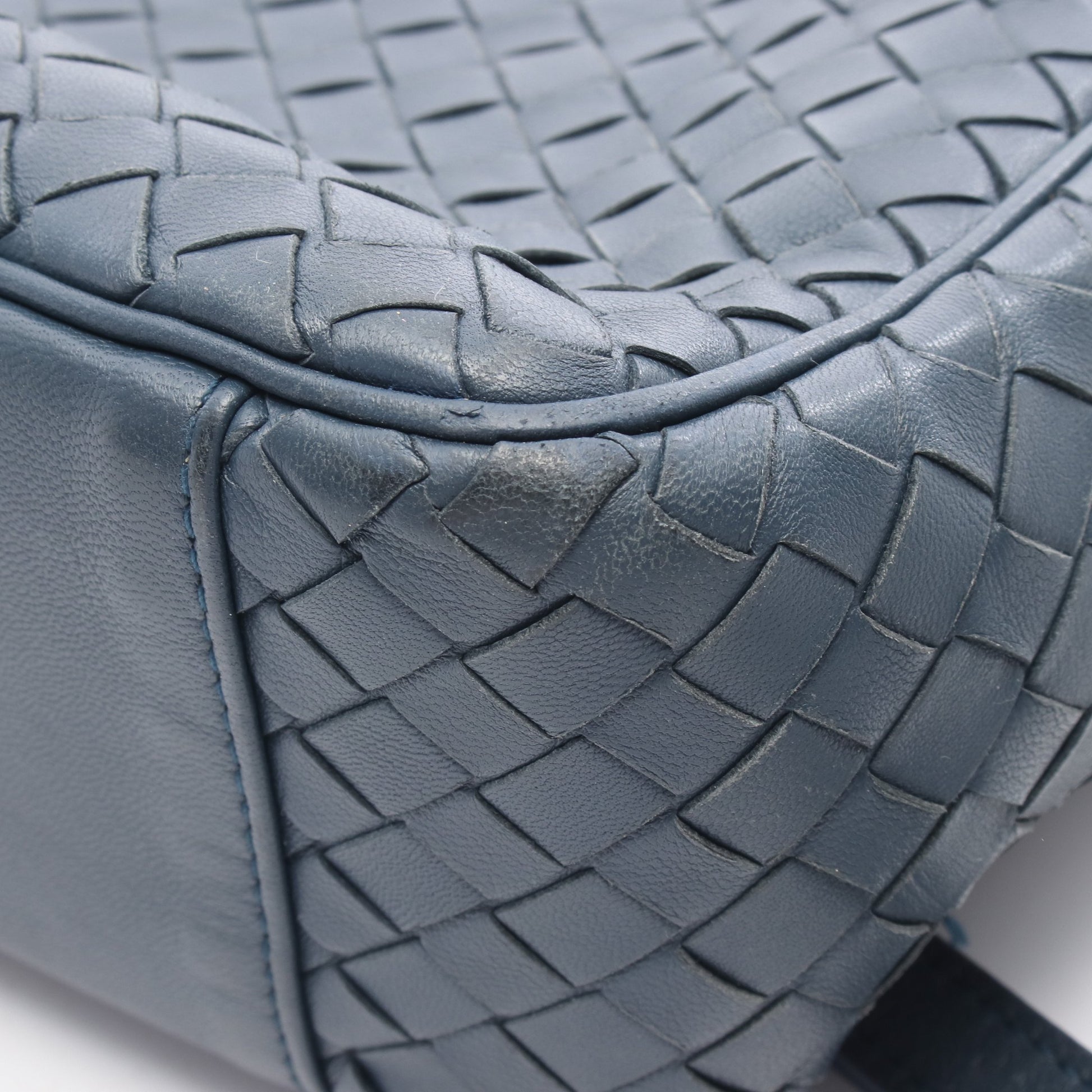 イントレチャート ハンドバッグ レザー ネイビー 2WAY ボッテガヴェネタ バッグ BOTTEGA VENETA