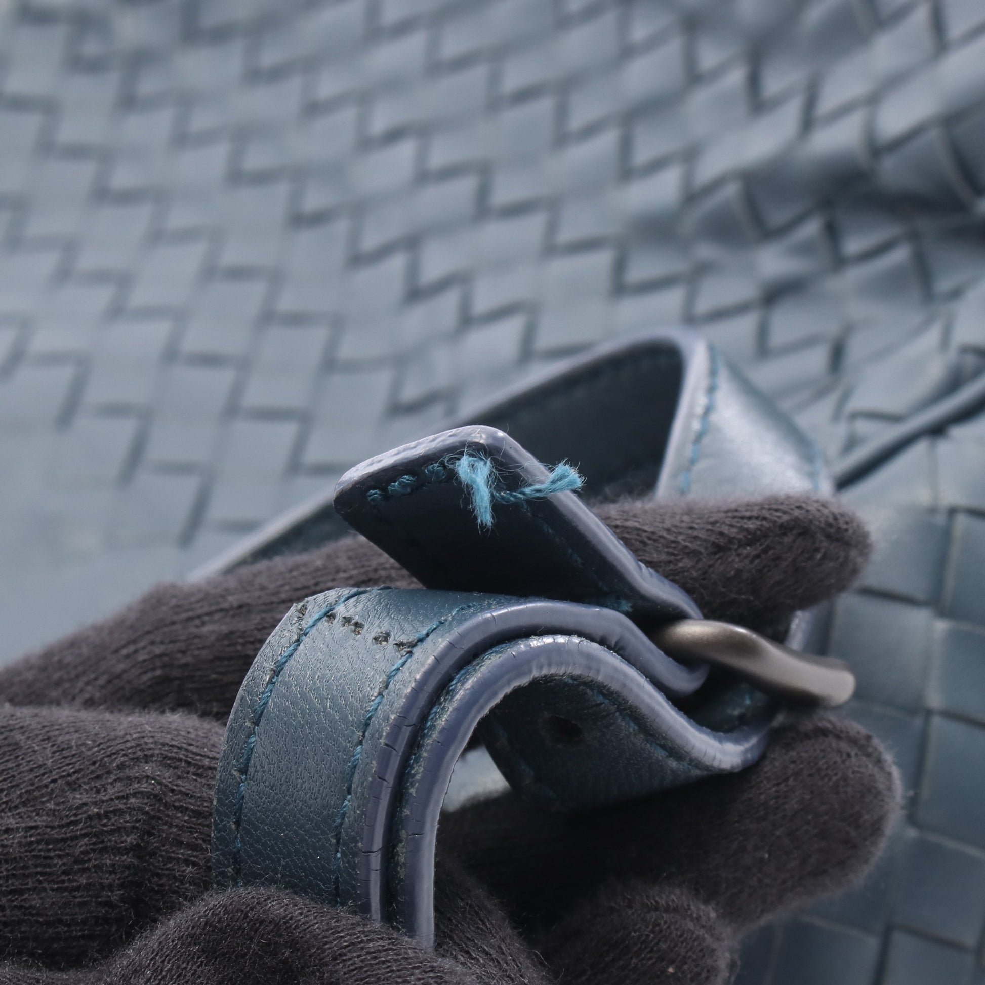 イントレチャート ハンドバッグ レザー ネイビー 2WAY ボッテガヴェネタ バッグ BOTTEGA VENETA