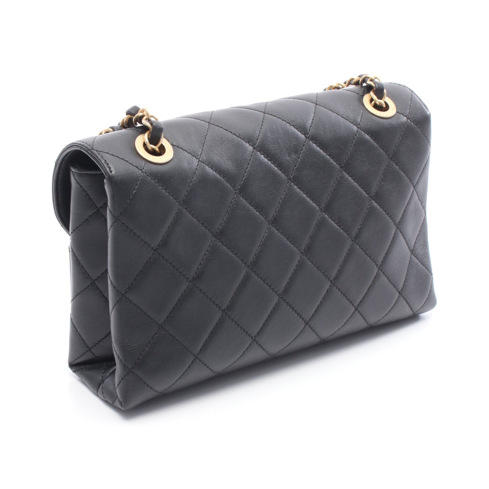 マトラッセ ロゴ チェーンショルダーバッグ ラムスキン ブラック ゴールド金具 シャネル バッグ CHANEL