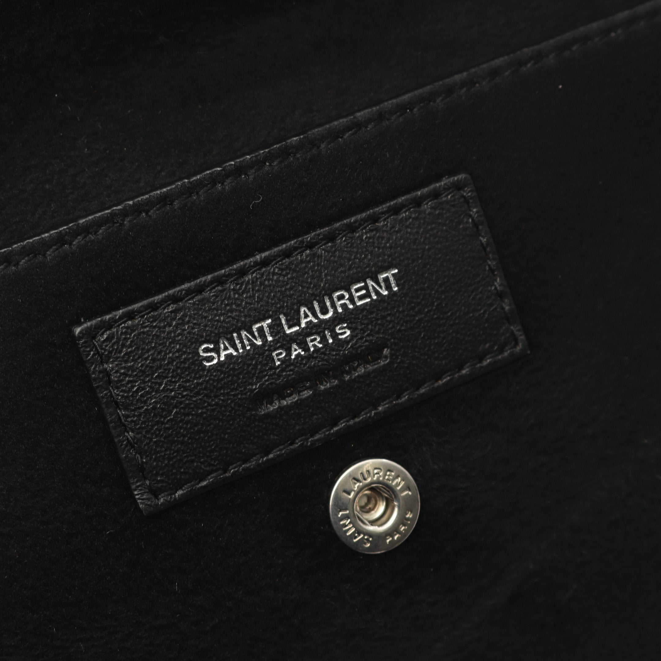 サンローラン　テディ バケット　巾着バッグ　チェーンショルダー　ポーチ付き　黒 サンローラン テディ ショルダーバッグ チェーン 巾着 レザーブラック