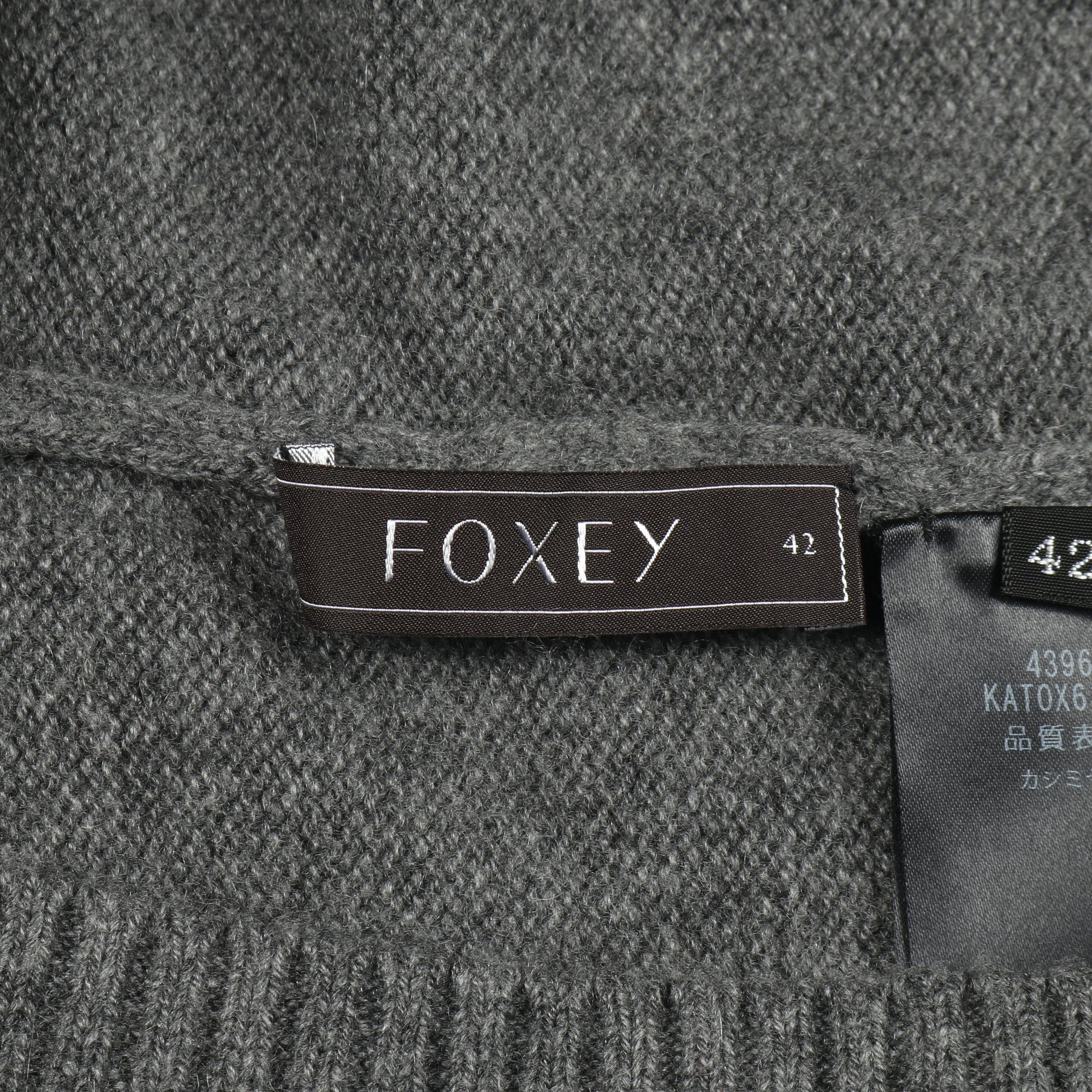 ニット ハイネック 刺繍 カシミヤ グレー フォクシー – RECLO