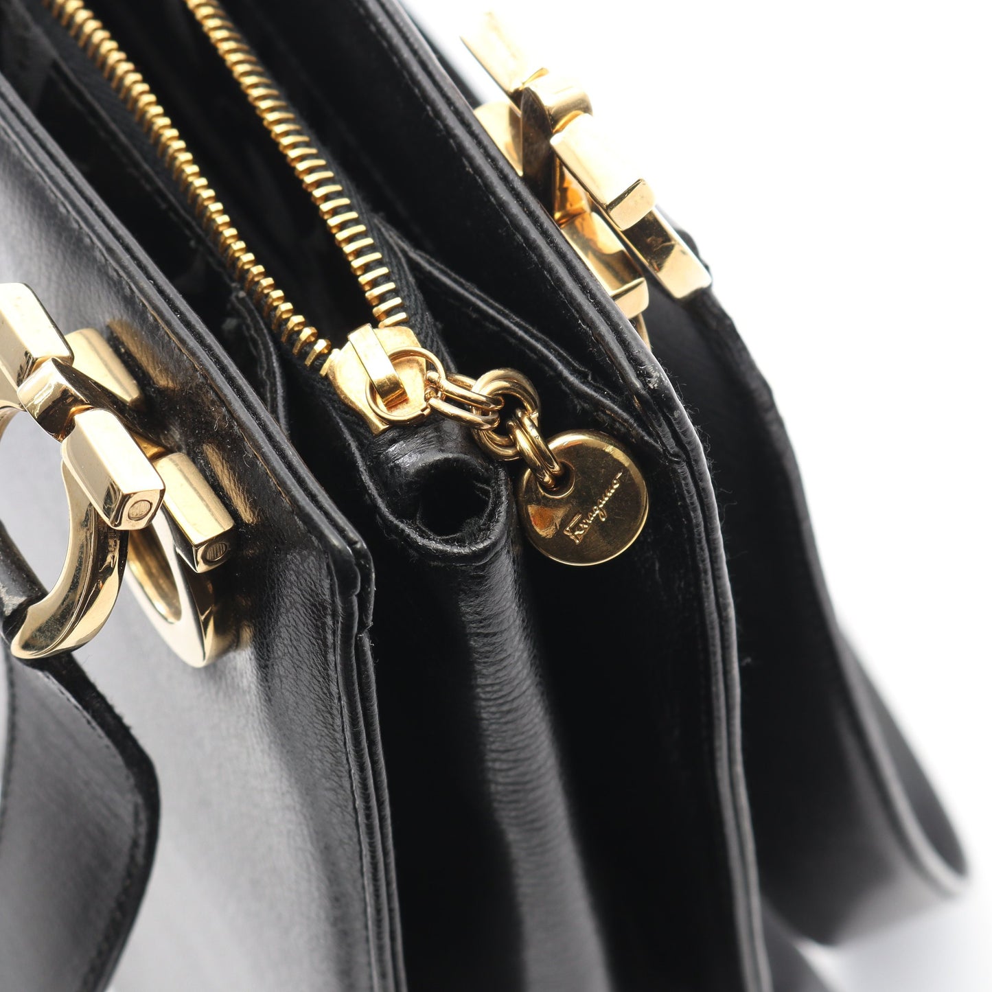 ガンチーニ ショルダーバッグ トートバッグ レザー ブラック サルヴァトーレフェラガモ バッグ Salvatore Ferragamo