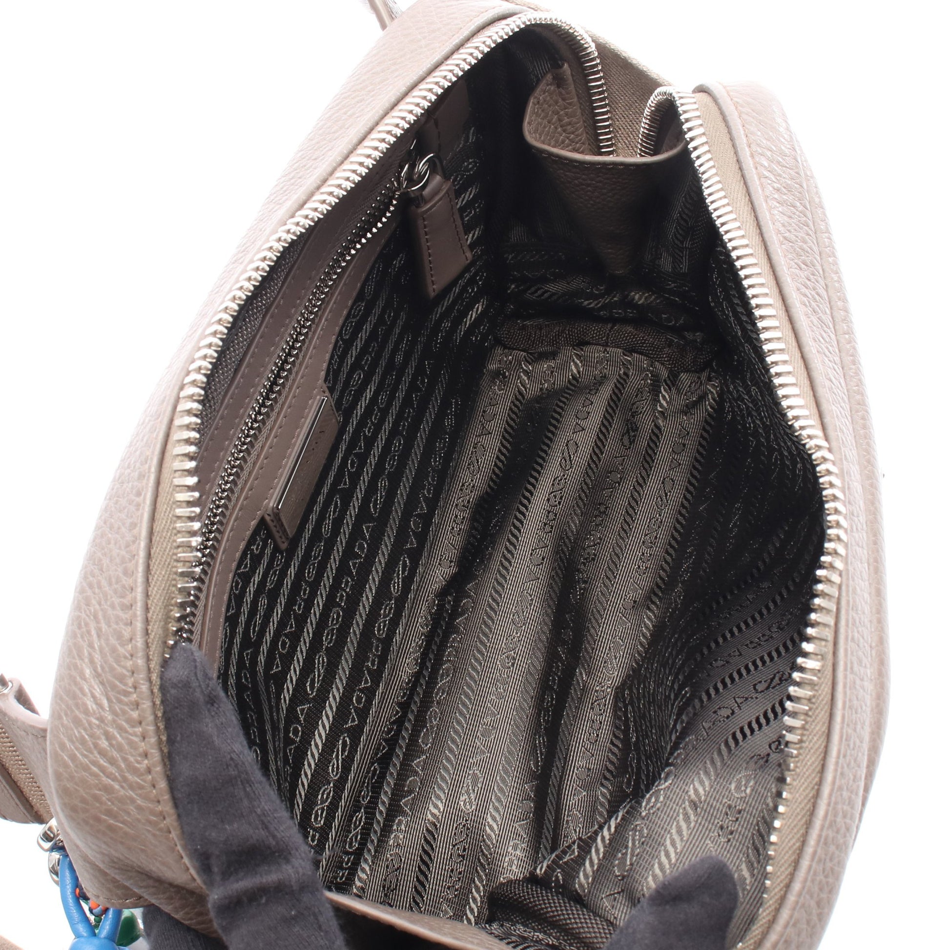 VIT.DAINO ショルダーバッグ レザー グレー トリック付き プラダ バッグ PRADA