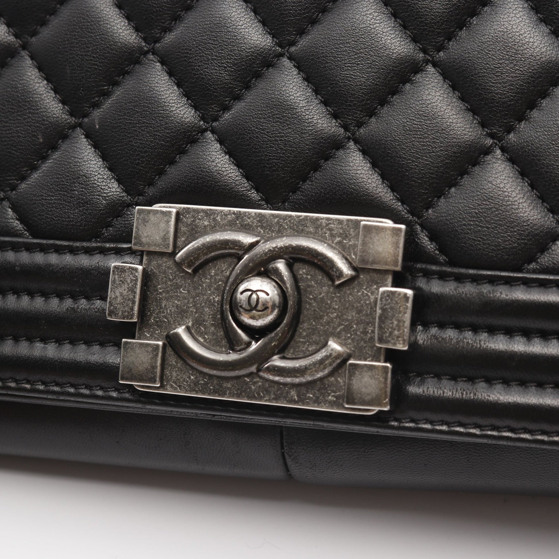 ボーイシャネル チェーンショルダーバッグ ラムスキン ブラック アンティークシルバー金具 シャネル バッグ CHANEL