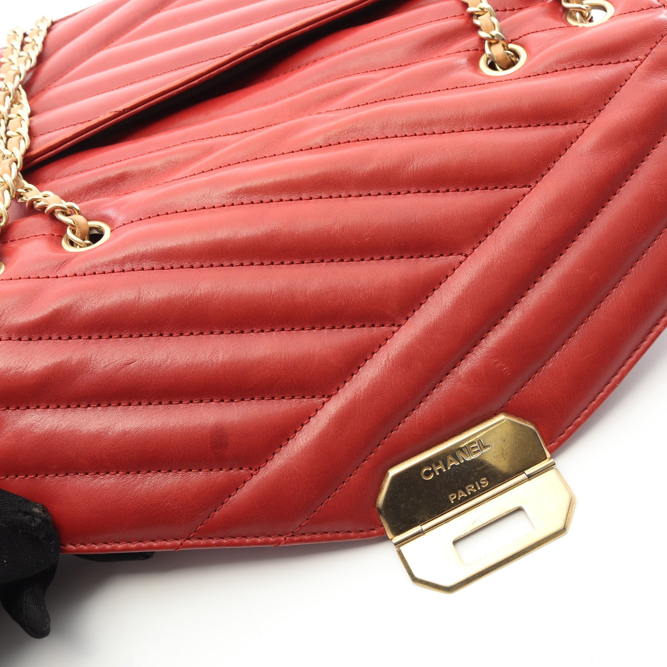 CHANEL シャネル バニティ チェーンショルダーバッグ レッド ラムスキン ゴールド金具 AP1472 コーデのポイントになるレッド CHANEL チェーンクラッチバニティ