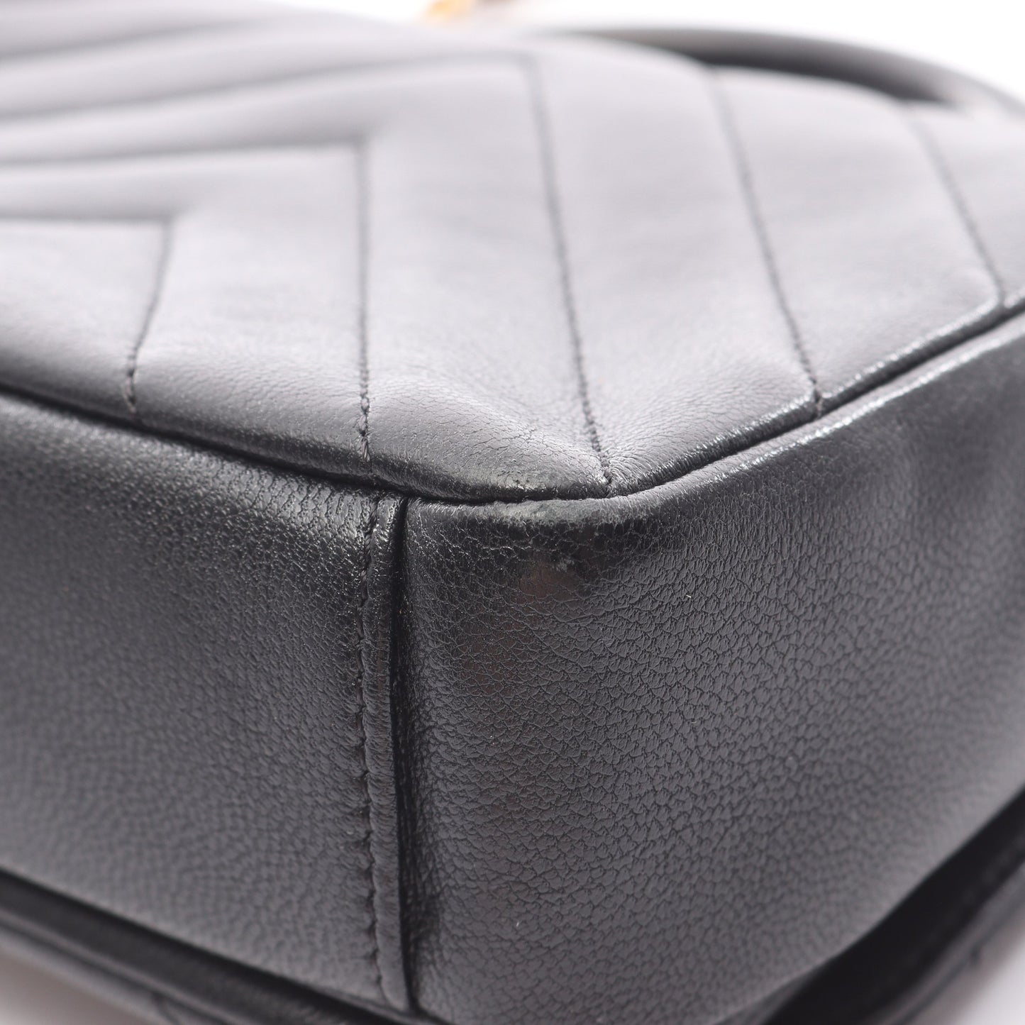シェブロン Vステッチ トップハンドル チェーンショルダーバッグ レザー ブラック ゴールド金具 2WAY シャネル バッグ CHANEL