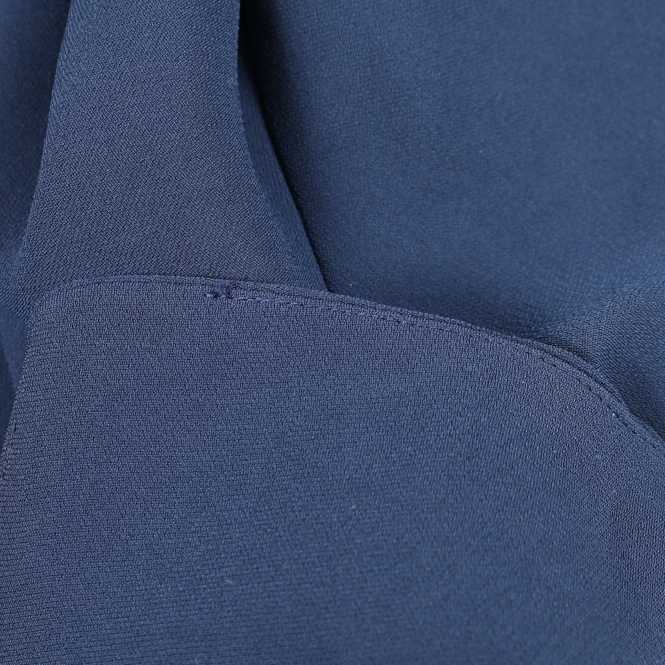Classics Curve-Shaped Dress ワンピース 長袖 ネイビー