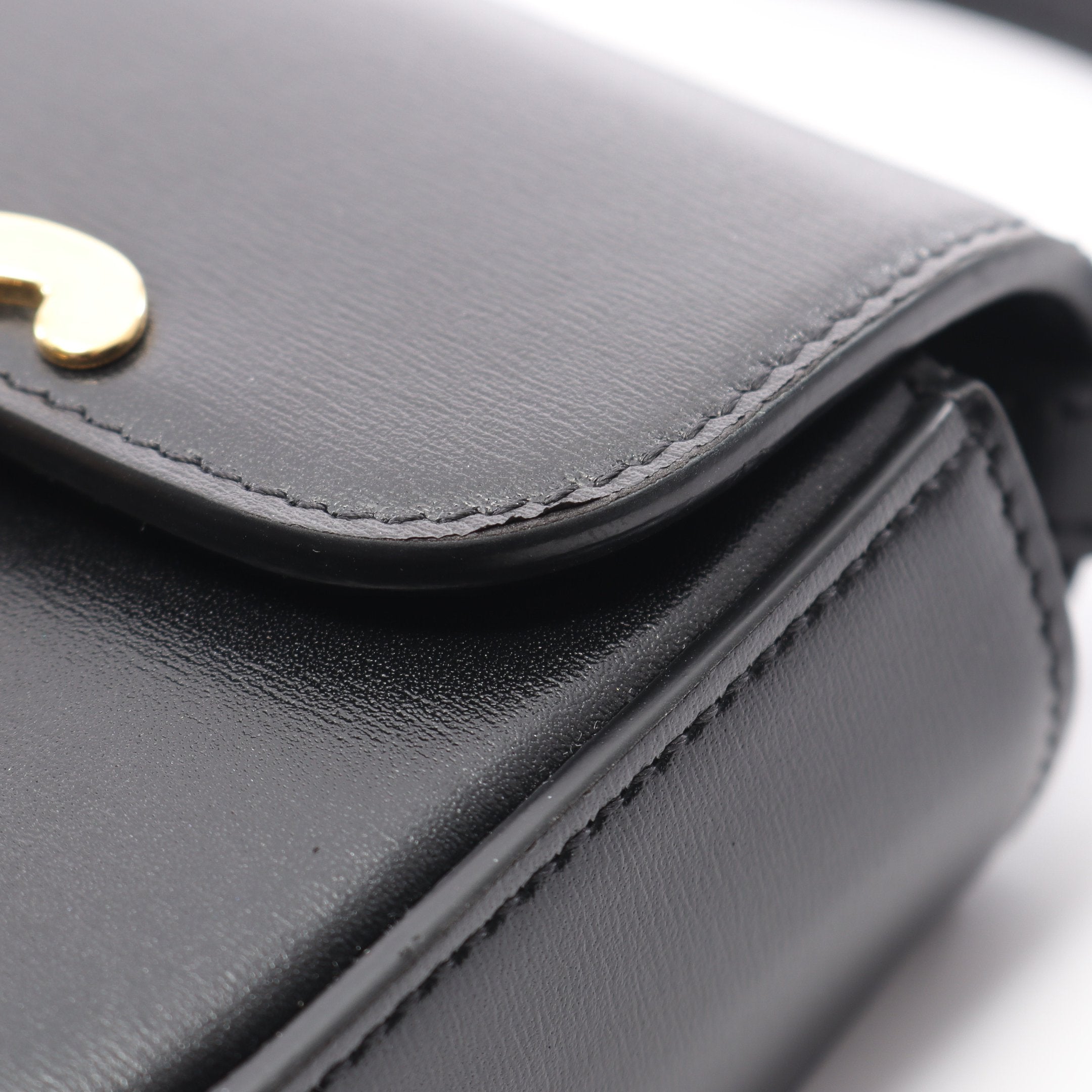 CELINE ミニクロード ショルダーバッグ トリオンフ レザー ブラック CELINE（セリーヌ） ショルダーバッグ トリオンフ ミニ クロード