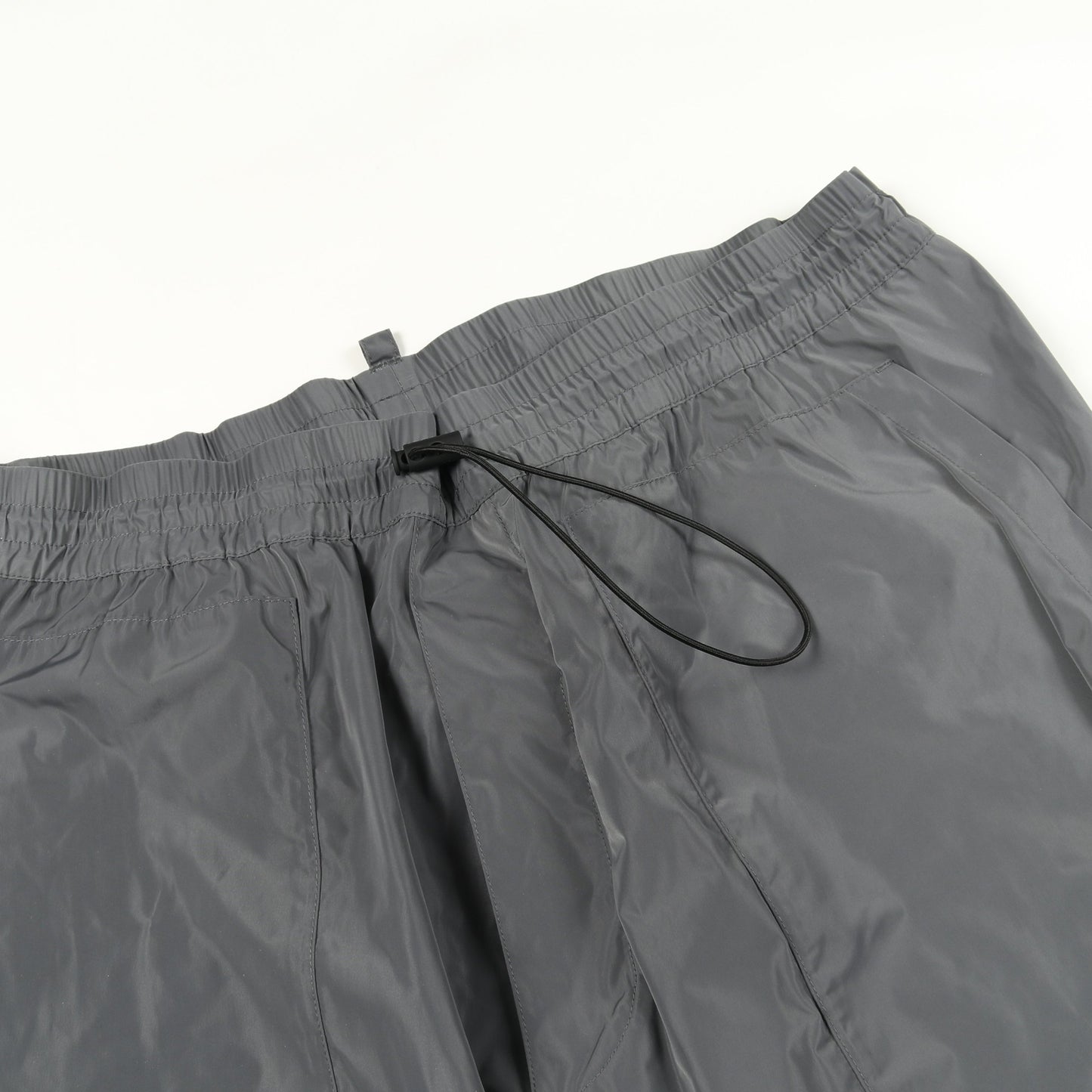 Track pants in techno fabric パンツ グレー ジョガーパンツ グレー ディースクエアード ボトムス DSQUARED2