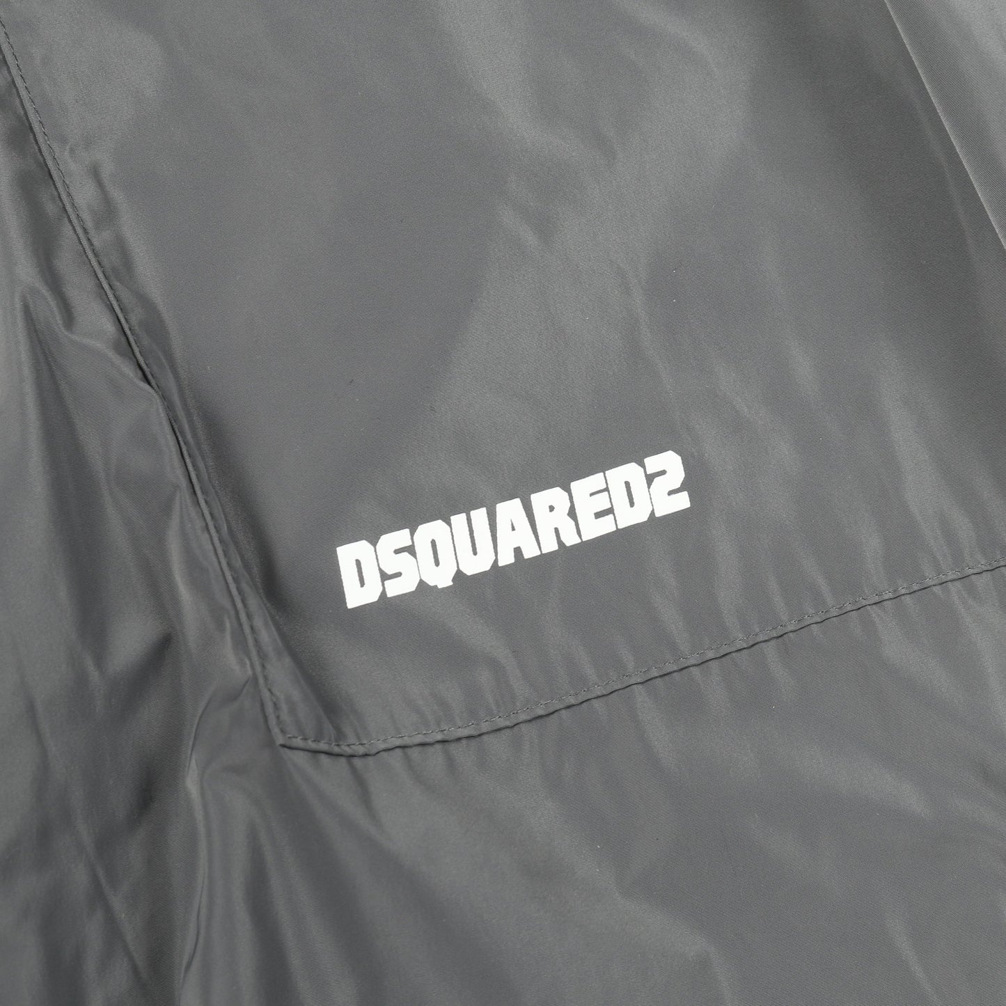 Track pants in techno fabric パンツ グレー ジョガーパンツ グレー ディースクエアード ボトムス DSQUARED2