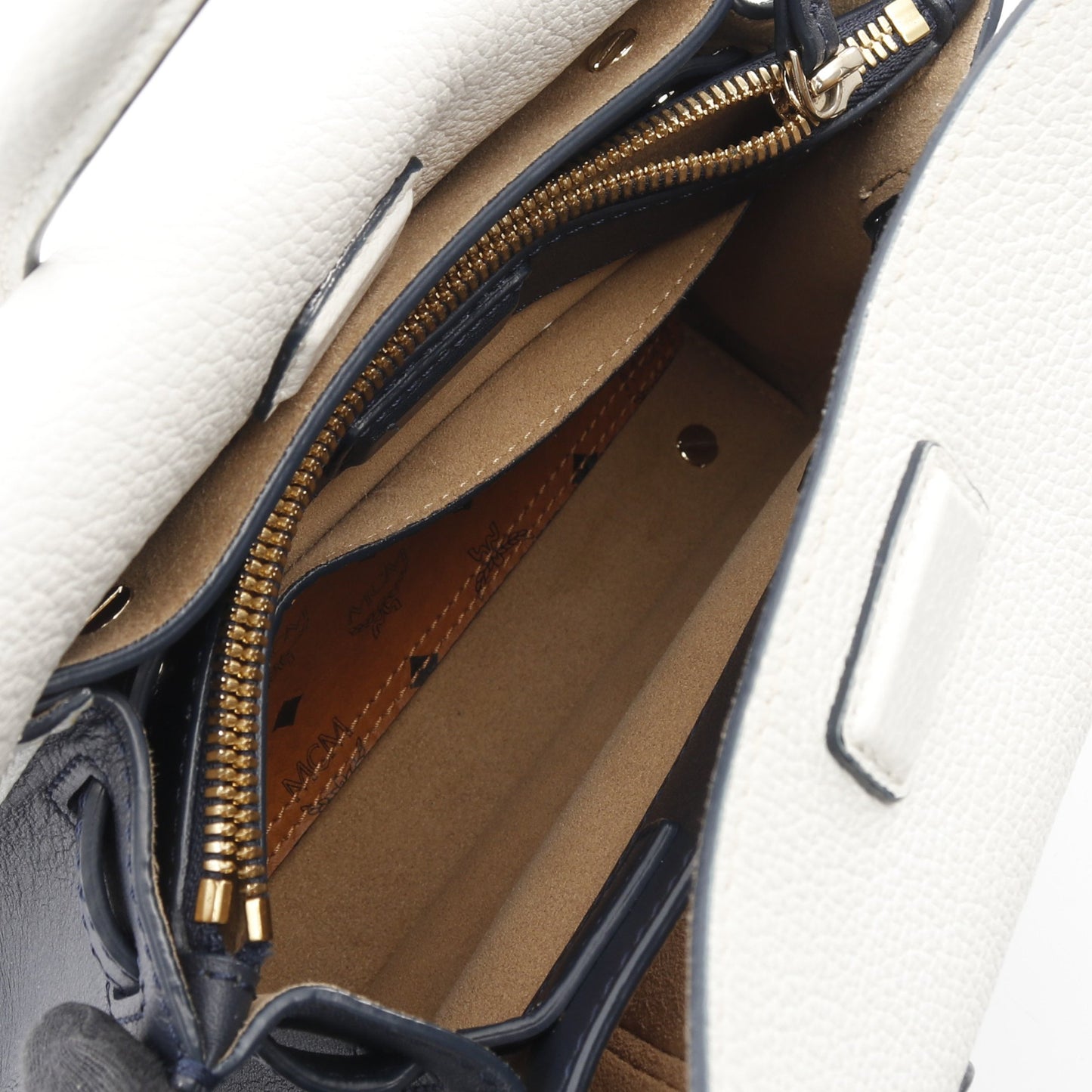 MILLA ミラ ハンドバッグ レザー ホワイト ネイビー 2WAY エムシーエム バッグ MCM