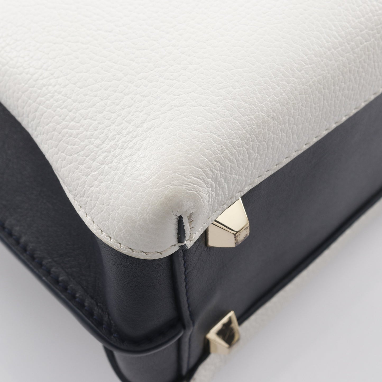 MILLA ミラ ハンドバッグ レザー ホワイト ネイビー 2WAY エムシーエム バッグ MCM
