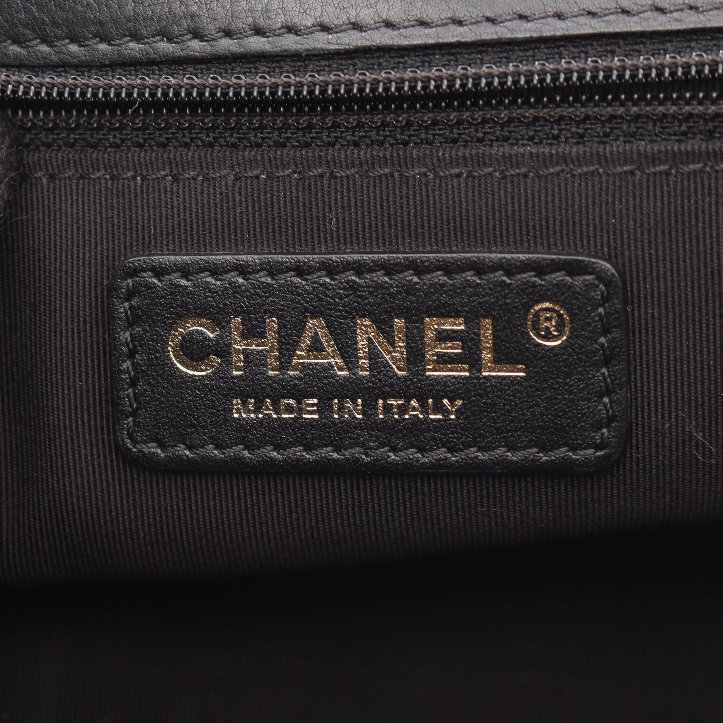 マトラッセ チェーンショルダーバッグ レザー ブラック ゴールド金具 シャネル バッグ CHANEL