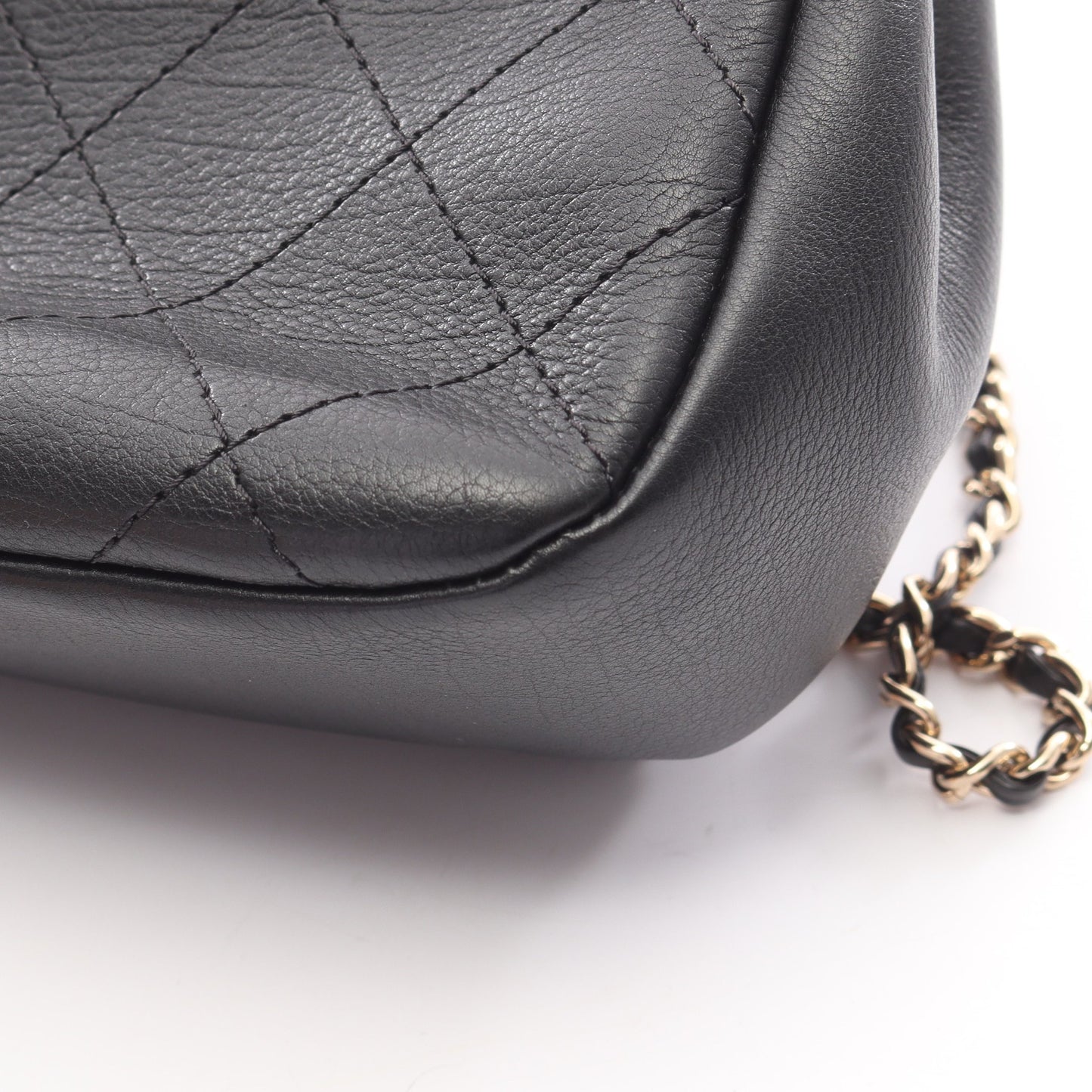マトラッセ チェーンショルダーバッグ レザー ブラック ゴールド金具 シャネル バッグ CHANEL