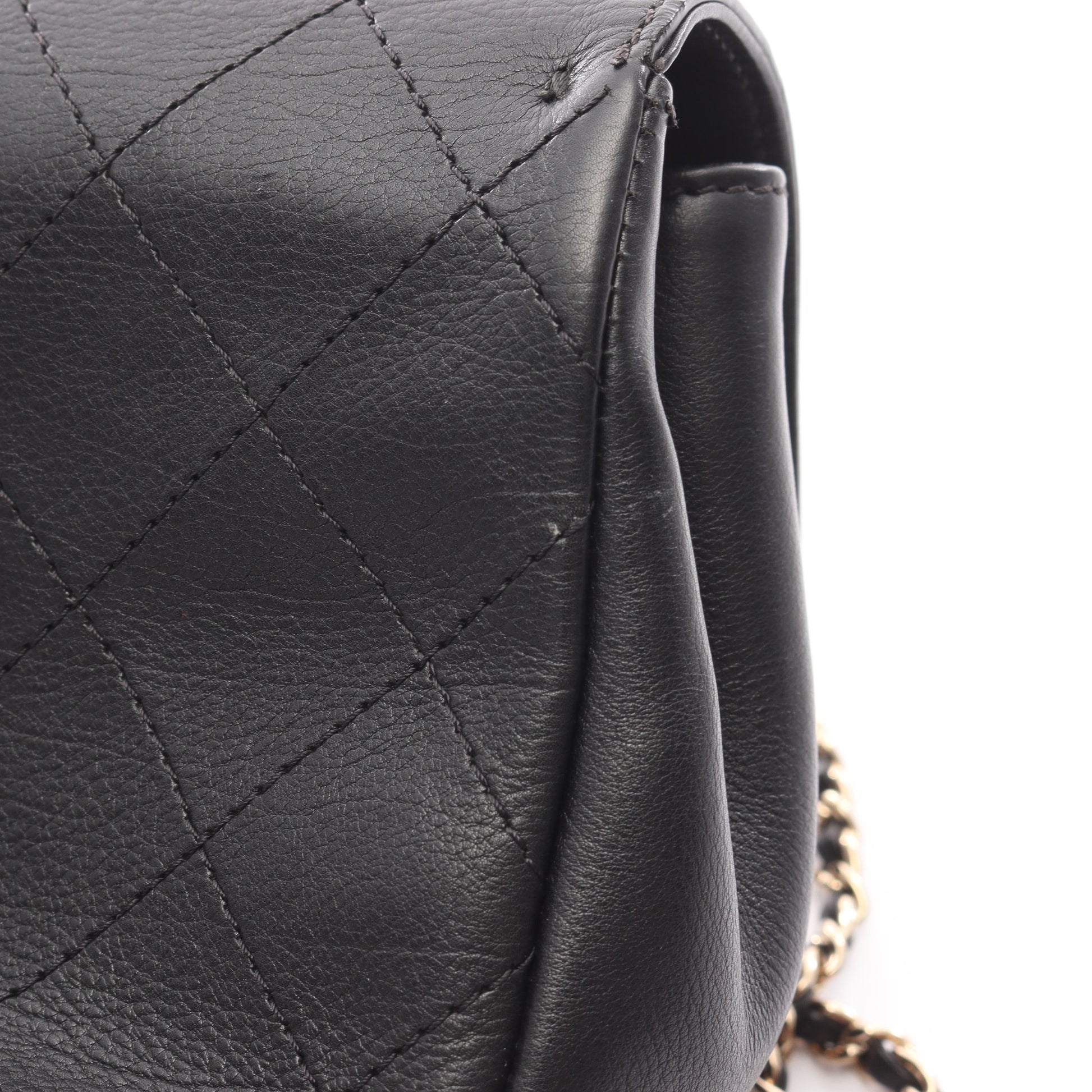 マトラッセ チェーンショルダーバッグ レザー ブラック ゴールド金具 シャネル バッグ CHANEL
