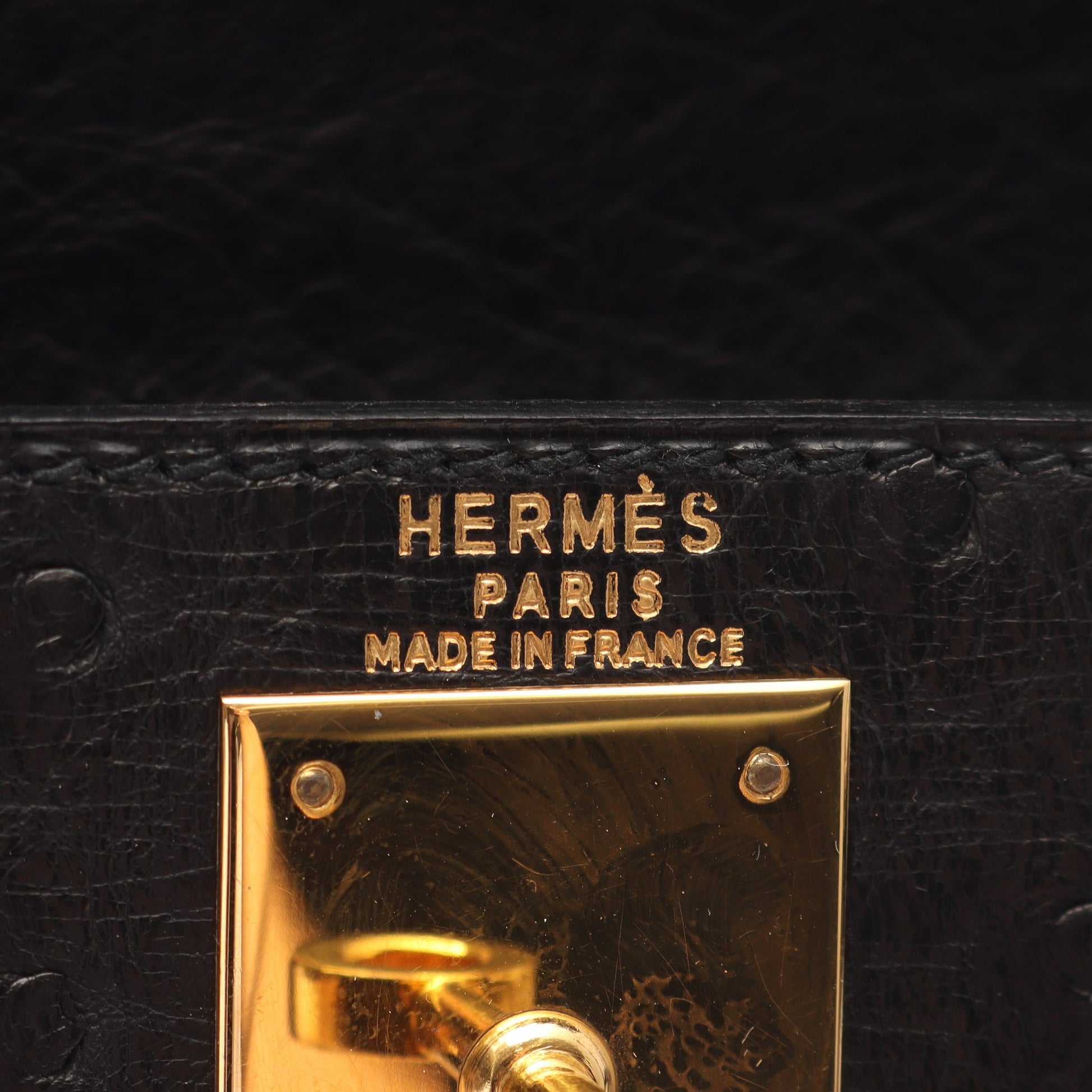 ケリー28 ハンドバッグ オーストリッチ ブラック ゴールド金具 外縫い ○S刻印 エルメス バッグ HERMES