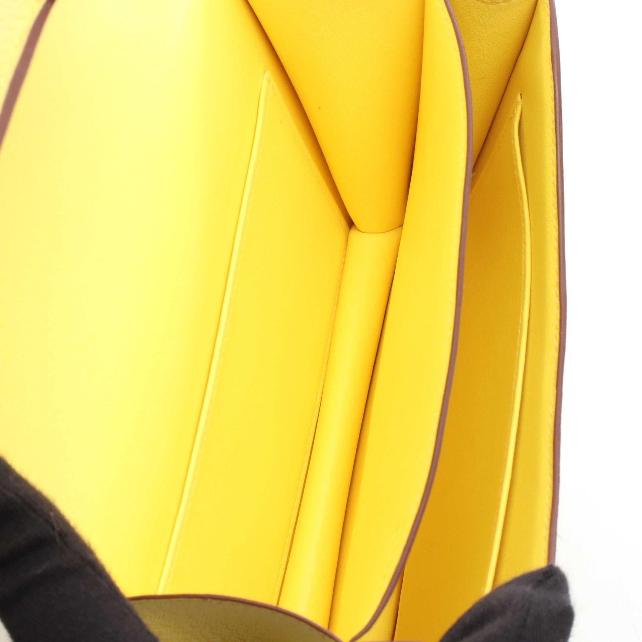 コンスタンス3 ミニ ジョーヌナプル ショルダーバッグ シェーブル