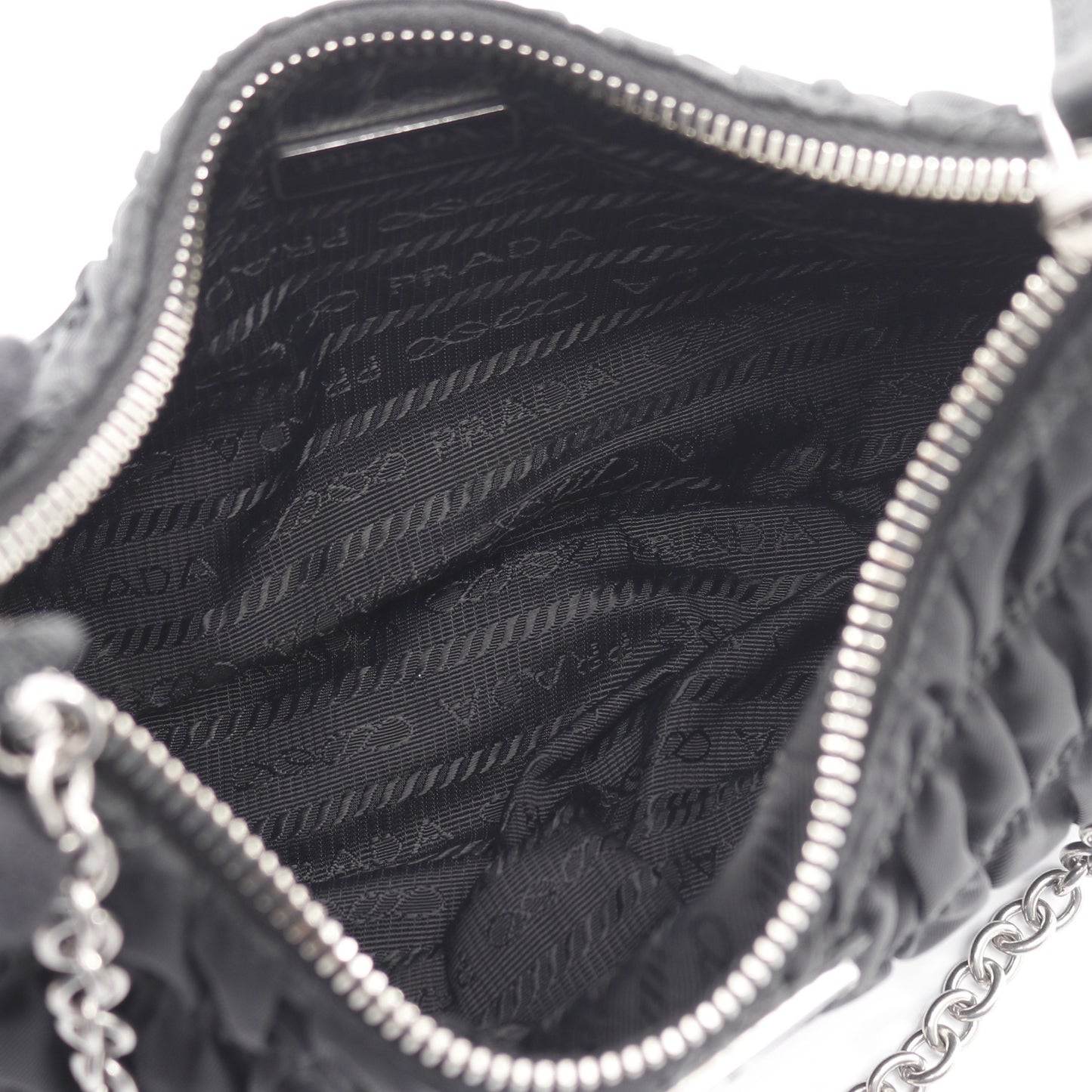 Re-Edition 2005 チェーンショルダーバッグ ギャザー ナイロン レザー ブラック 2WAY プラダ バッグ PRADA