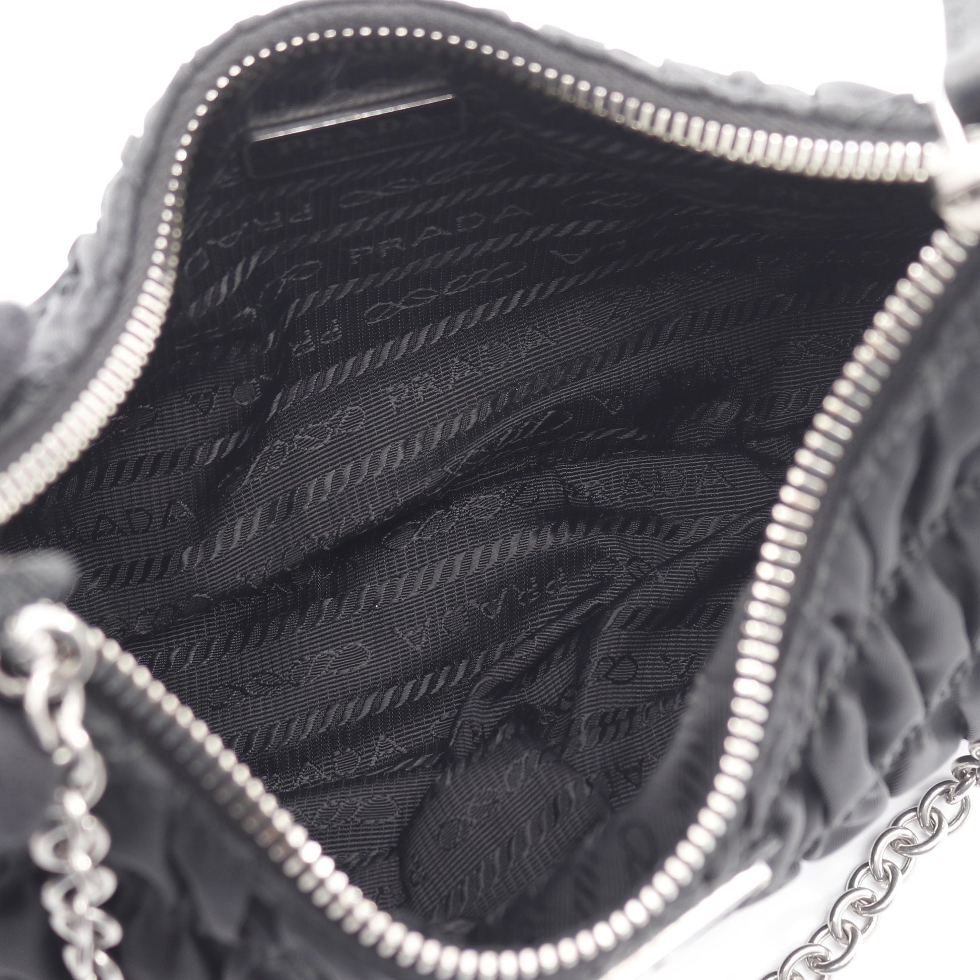 Re-Edition 2005 チェーンショルダーバッグ ギャザー ナイロン レザー ブラック 2WAY プラダ バッグ PRADA
