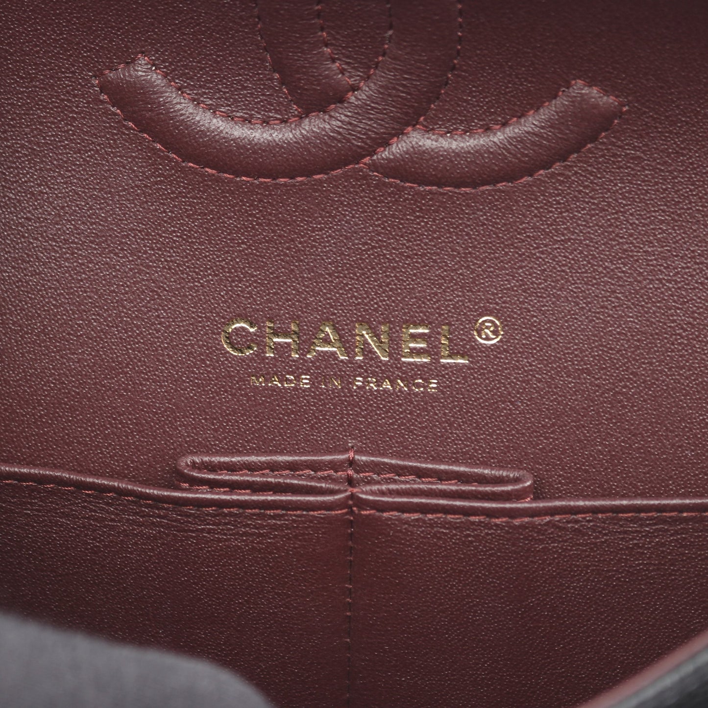 マトラッセ Wフラップ Wチェーンショルダーバッグ キャビアスキン ブラック ゴールド金具 シャネル バッグ CHANEL
