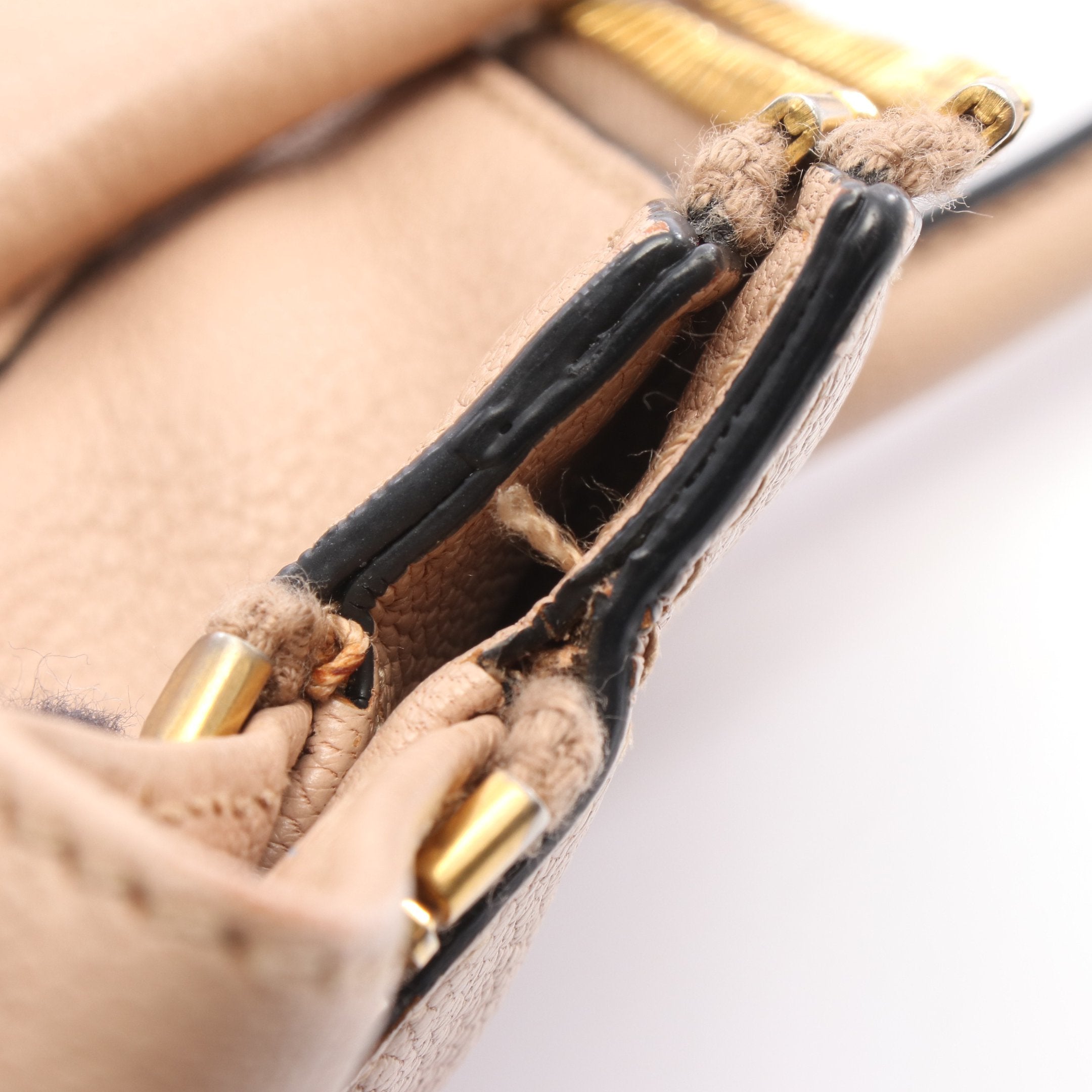 miu miu ピンクベージュ ハンドバッグ　マドラス MADRAS マドラス ハンドバッグ レザー ピンクベージュ 2WAY ミュウ