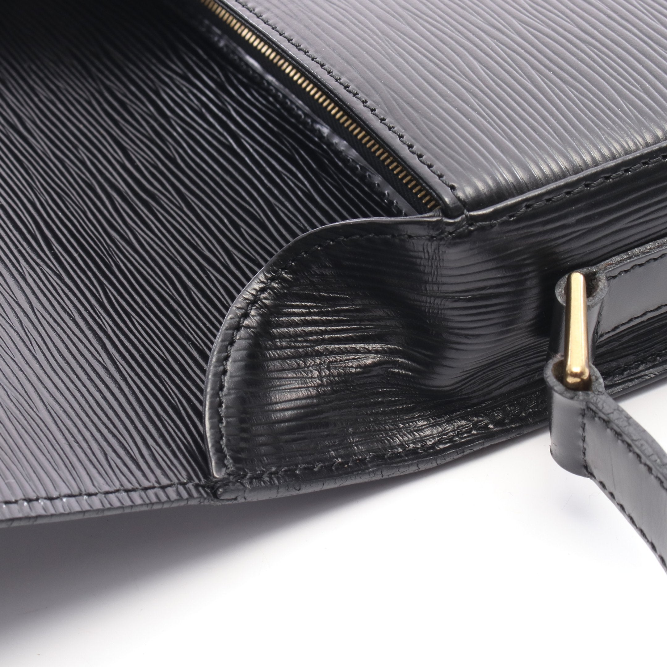LOUIS VUITTON ルイ ヴィトン エピ ミニサンクルー ショルダーバッグ ポシェット 斜め掛け レザー ノワール 黒 ブラック ゴールド金具 M52212 楽天市場】【バッグ】LOUIS VUITTON ルイ ヴィトン エピ ミニ