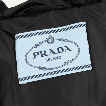 トライアングルロゴ ダウンジャケット 総柄 ナイロン ホワイト ブラック レッド フード付き プラダ アウター PRADA