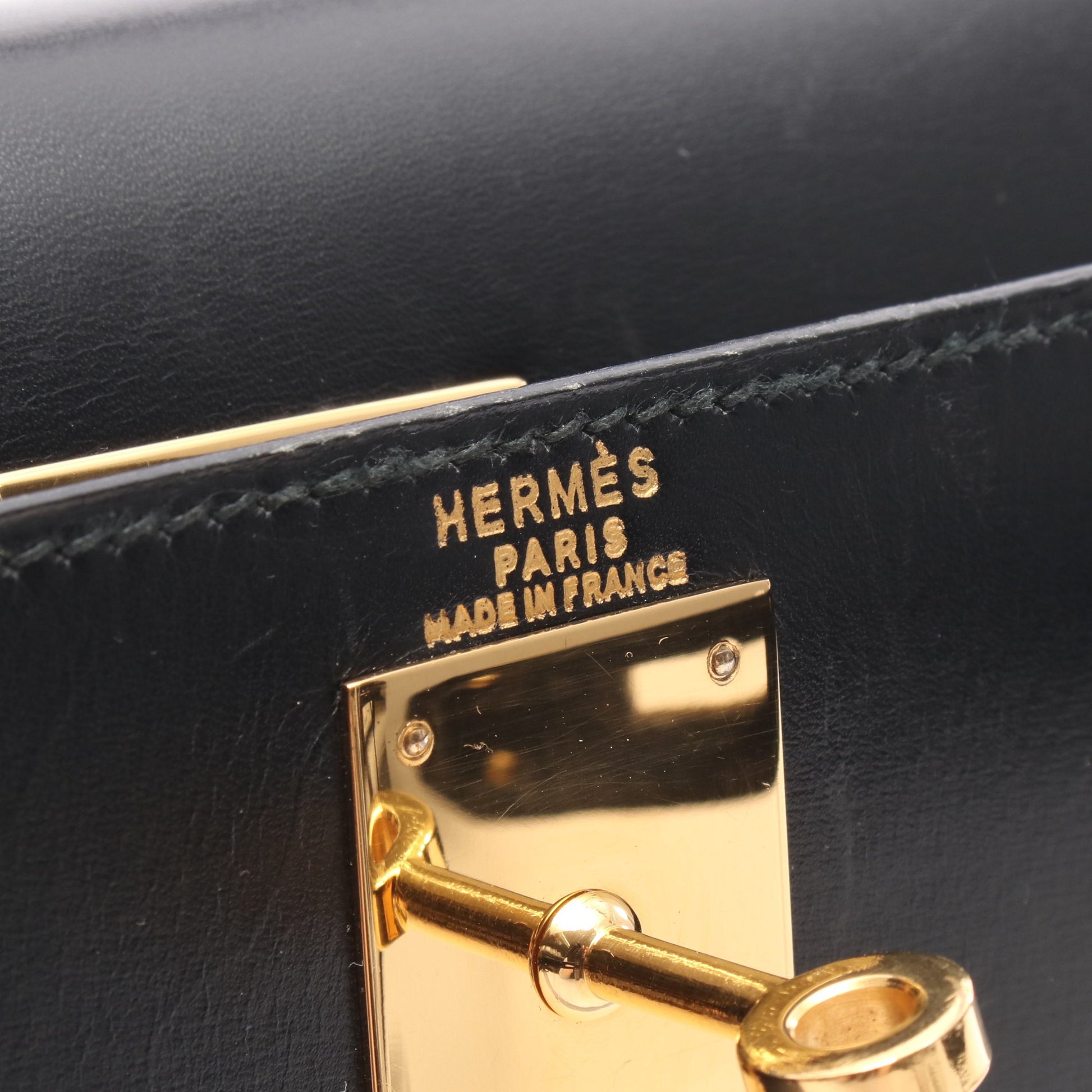 ケリー28 ハンドバッグ ボックスカーフ ブラック ゴールド金具 外縫い 2WAY ○U刻印 エルメス バッグ HERMES