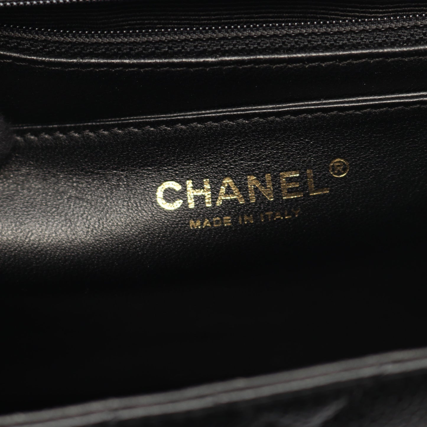 マトラッセ ハンドバッグ キャビアスキン ブラック ゴールド金具 シャネル バッグ CHANEL