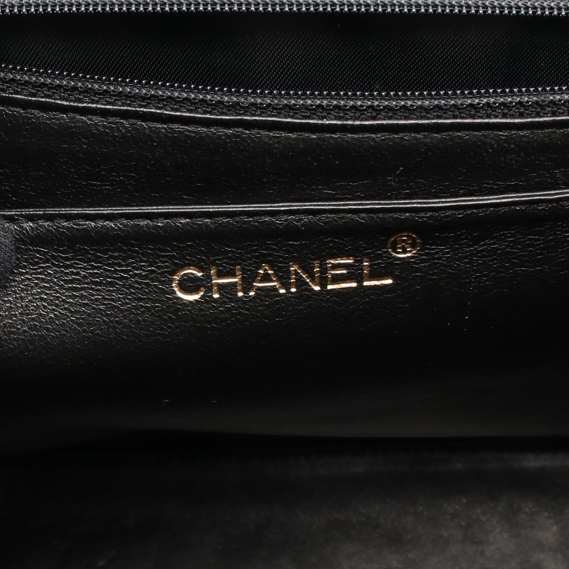マトラッセ ハンドバッグ キャビアスキン ブラック ゴールド金具 シャネル バッグ CHANEL